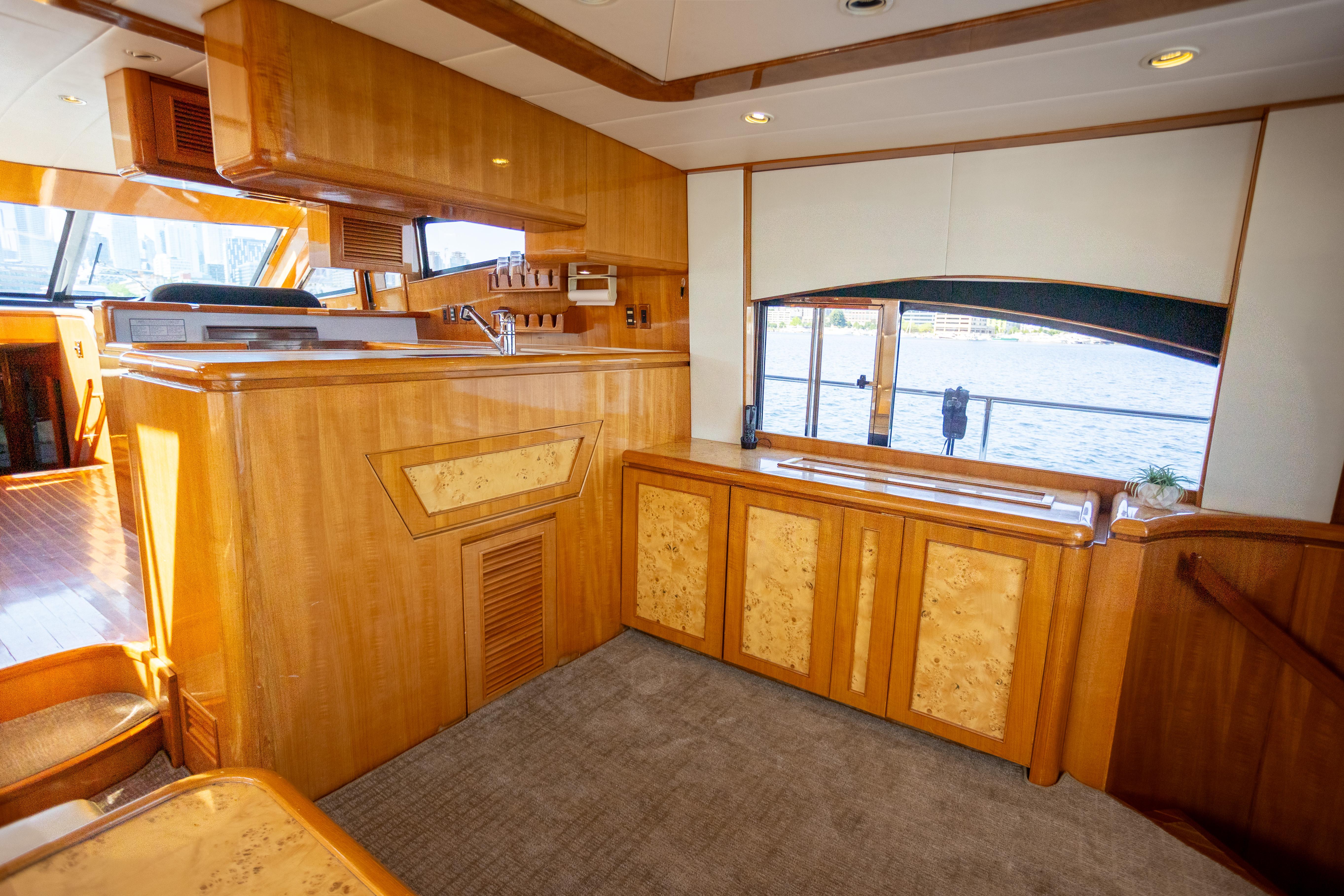 2001 Vitech 72 #TBTW72108LLC inventory image at Sun Country Yachts, South Lake Union (Seattle) 2001 Vitech 72 #TBTW72108LLC inventory image at Sun Country Yachts, South Lake Union (Seattle)