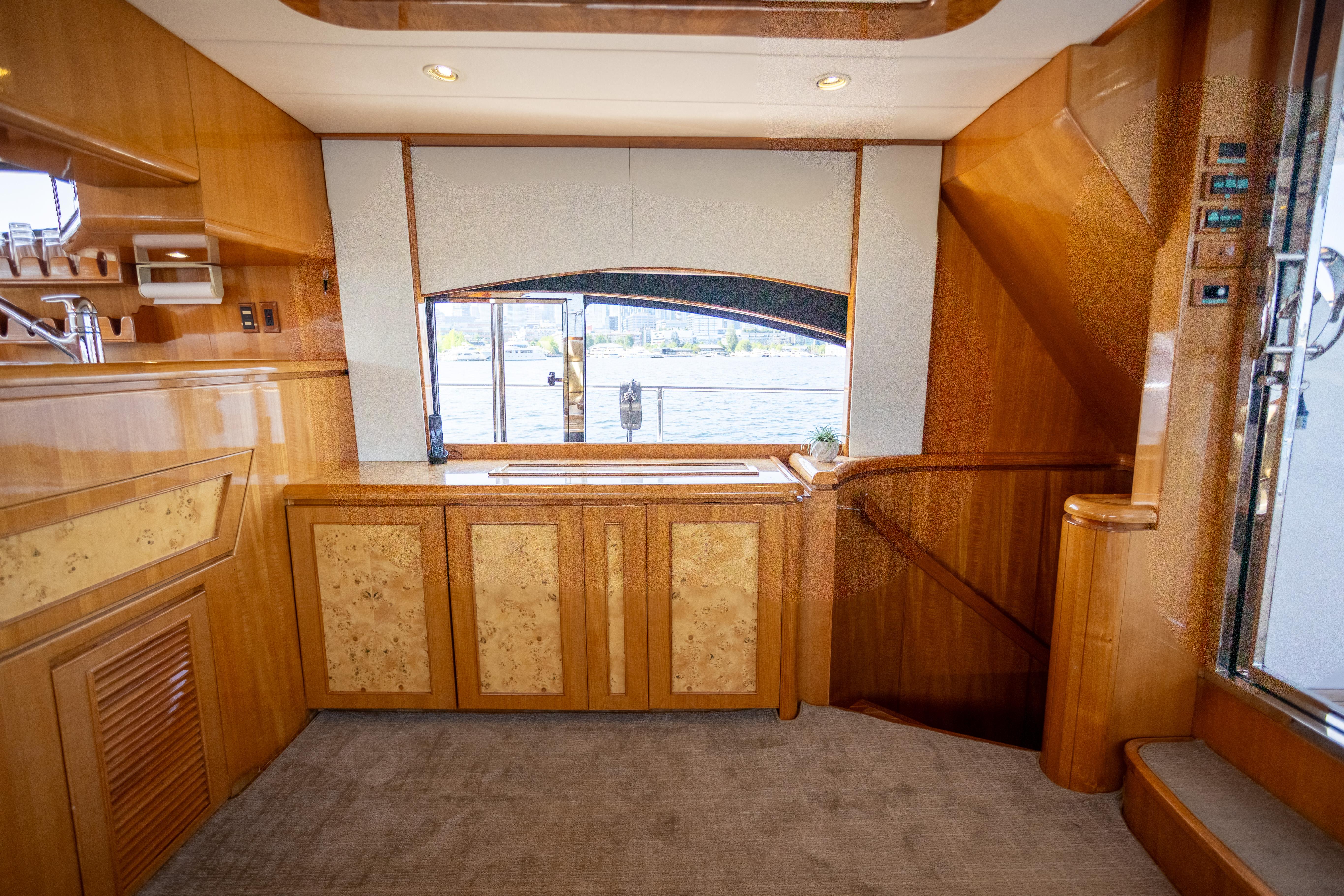 2001 Vitech 72 #TBTW72108LLC inventory image at Sun Country Yachts, South Lake Union (Seattle) 2001 Vitech 72 #TBTW72108LLC inventory image at Sun Country Yachts, South Lake Union (Seattle)