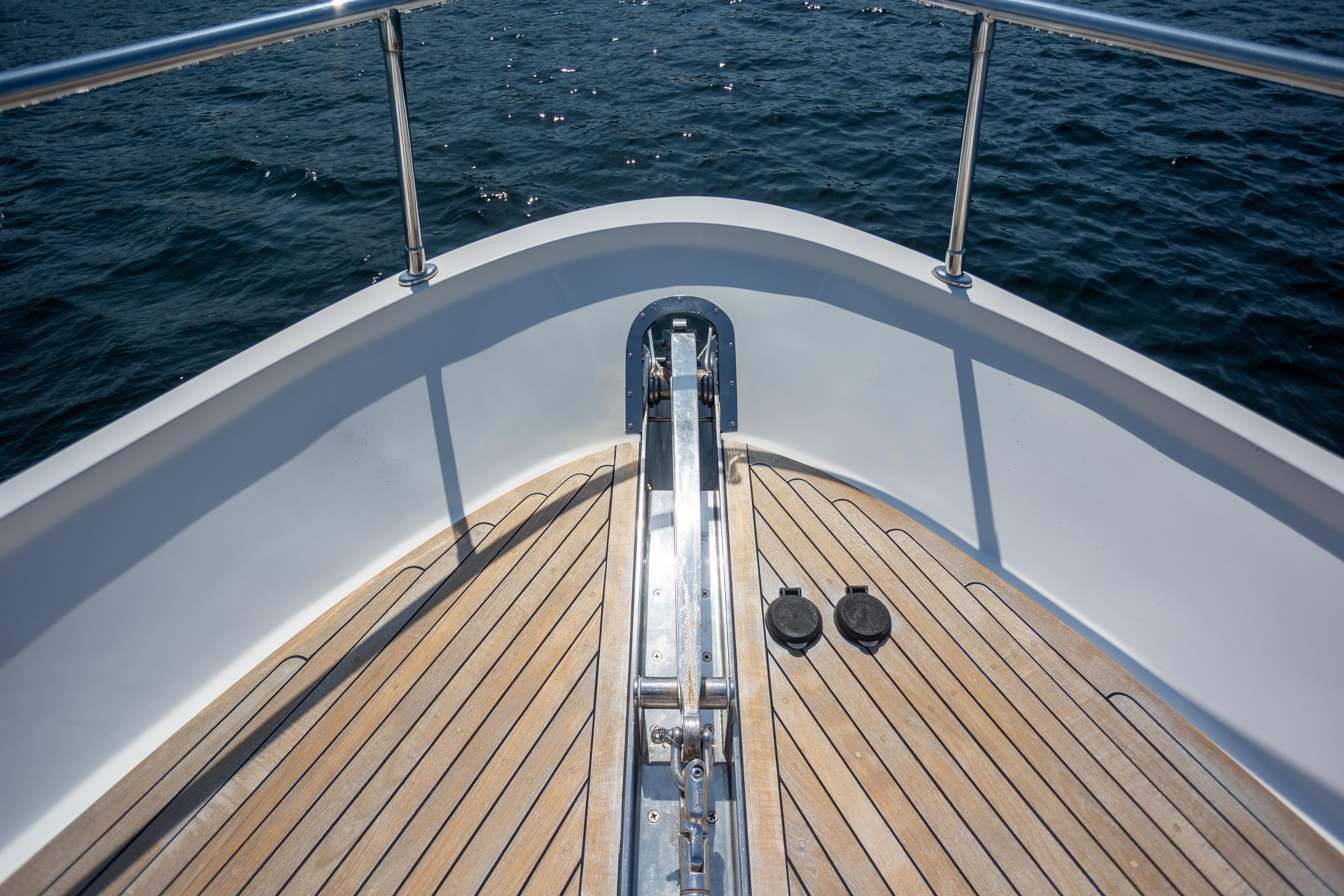 2001 Vitech 72 #TBTW72108LLC inventory image at Sun Country Yachts, South Lake Union (Seattle) 2001 Vitech 72 #TBTW72108LLC inventory image at Sun Country Yachts, South Lake Union (Seattle)