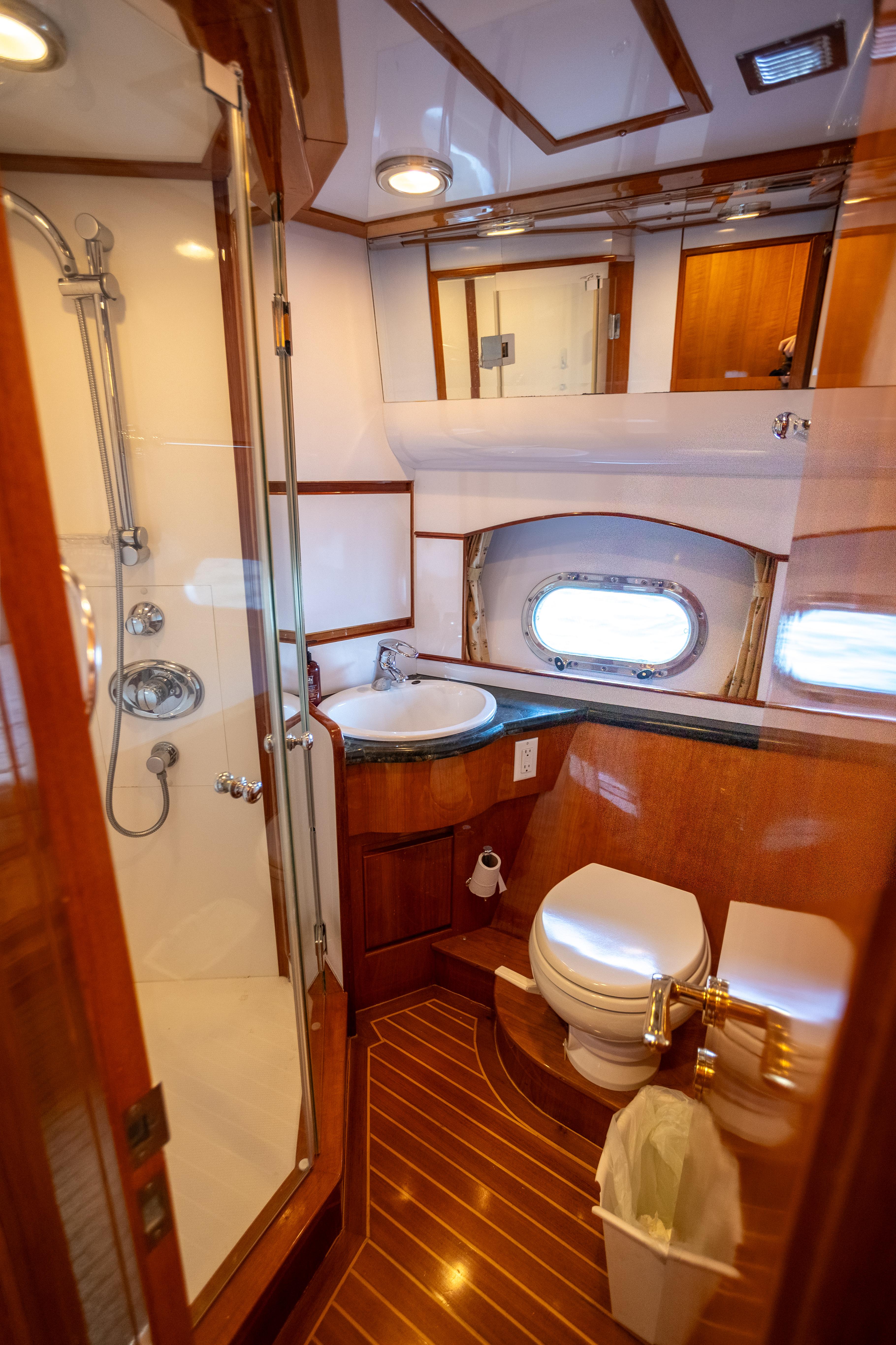 2001 Vitech 72 #TBTW72108LLC inventory image at Sun Country Yachts, South Lake Union (Seattle) 2001 Vitech 72 #TBTW72108LLC inventory image at Sun Country Yachts, South Lake Union (Seattle)