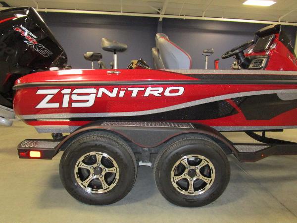 2021 Nitro boat for sale, model of the boat is Z19 Pro & Image # 7 of 20