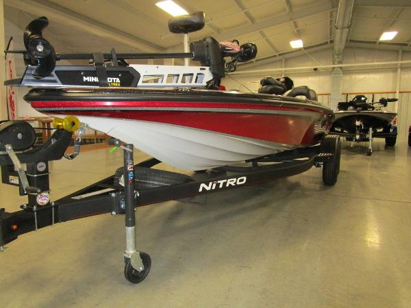 2021 Nitro boat for sale, model of the boat is Z19 Pro & Image # 11 of 20