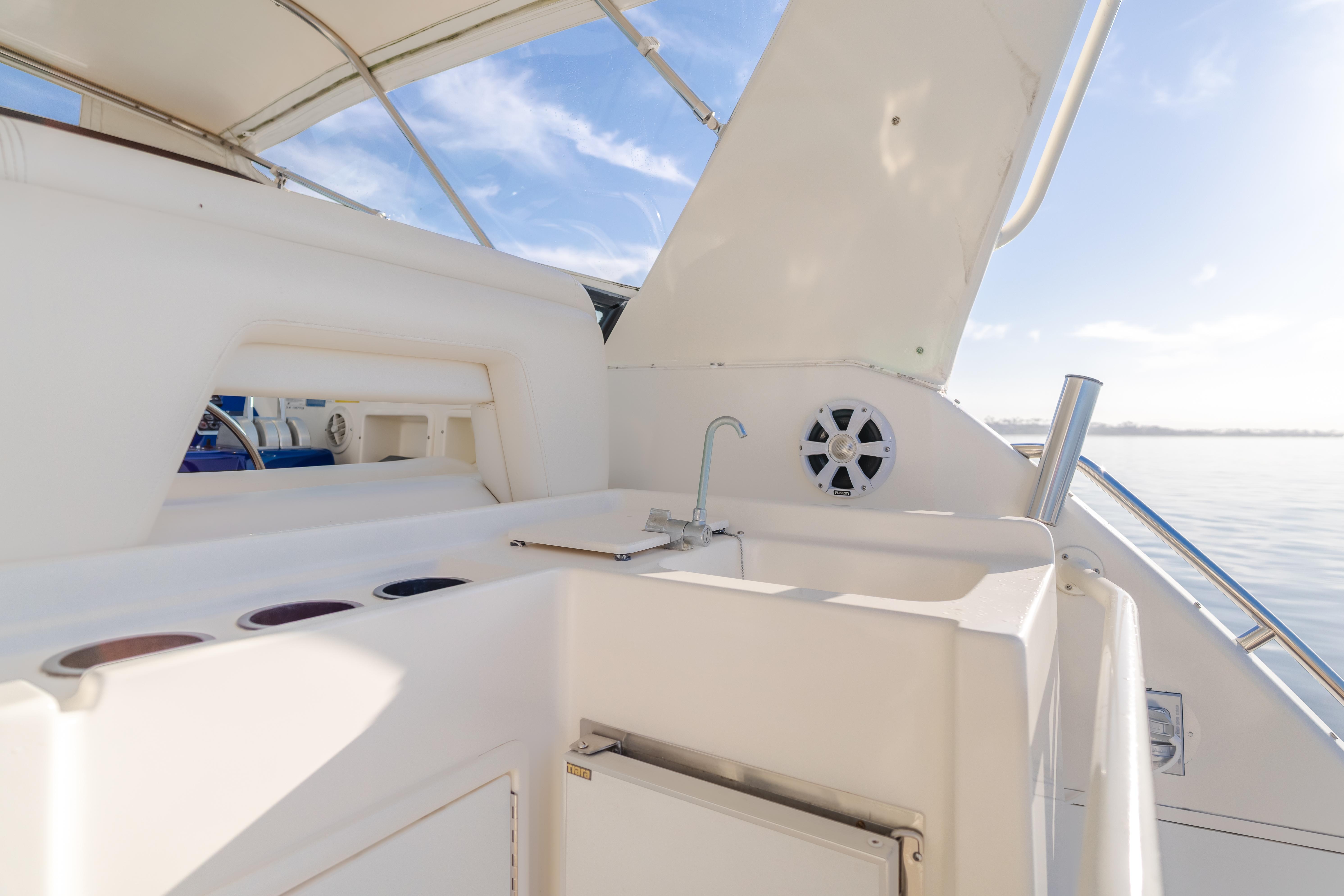 Tiara Yachts-4300 1996-MISS MICHELLE CA-US-9727583 | Thumbnail