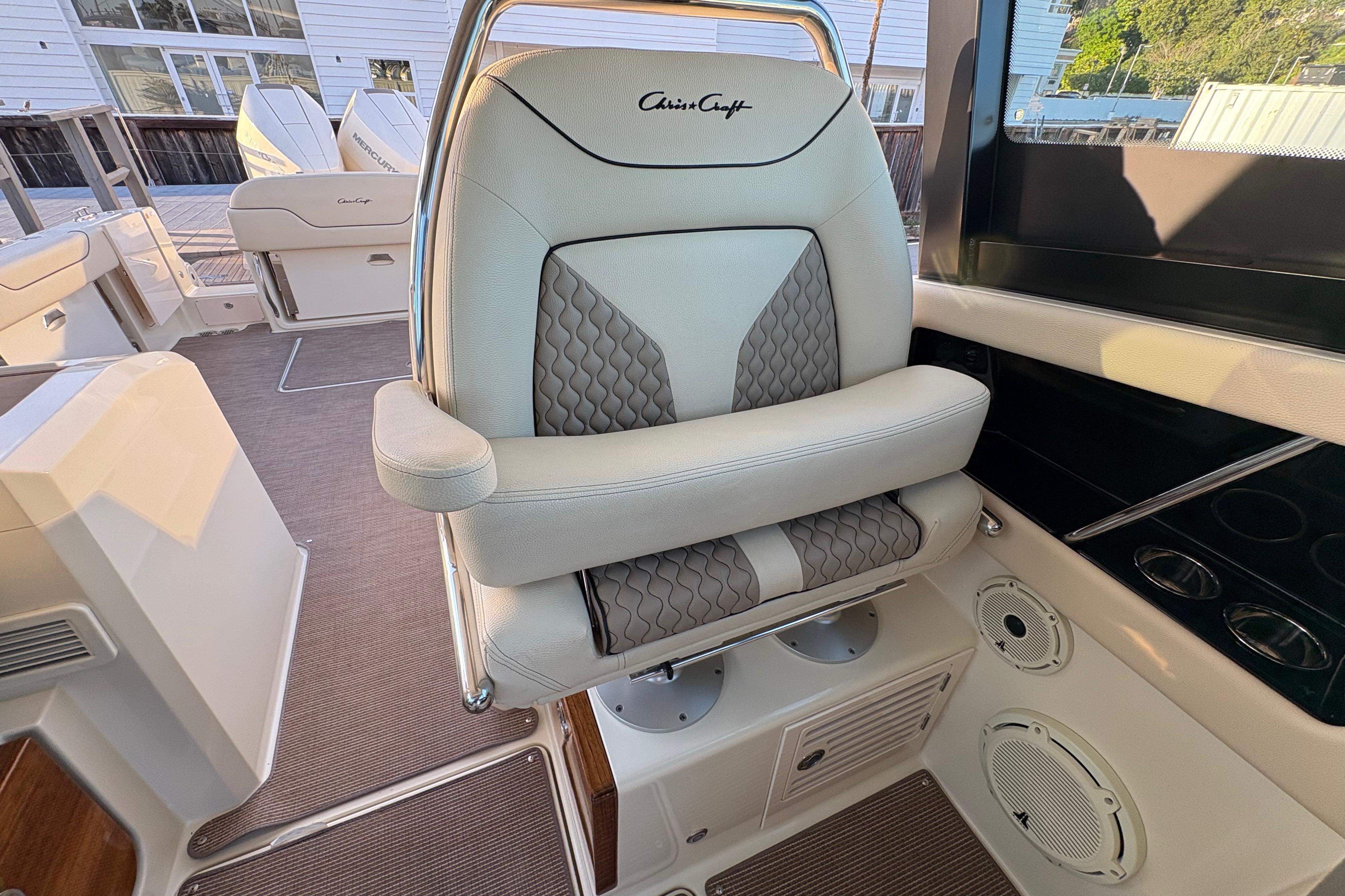 2024 Chris-Craft Calypso 32 #TBJM111 inventory image at Sun Country Marine Group, Newport Beach