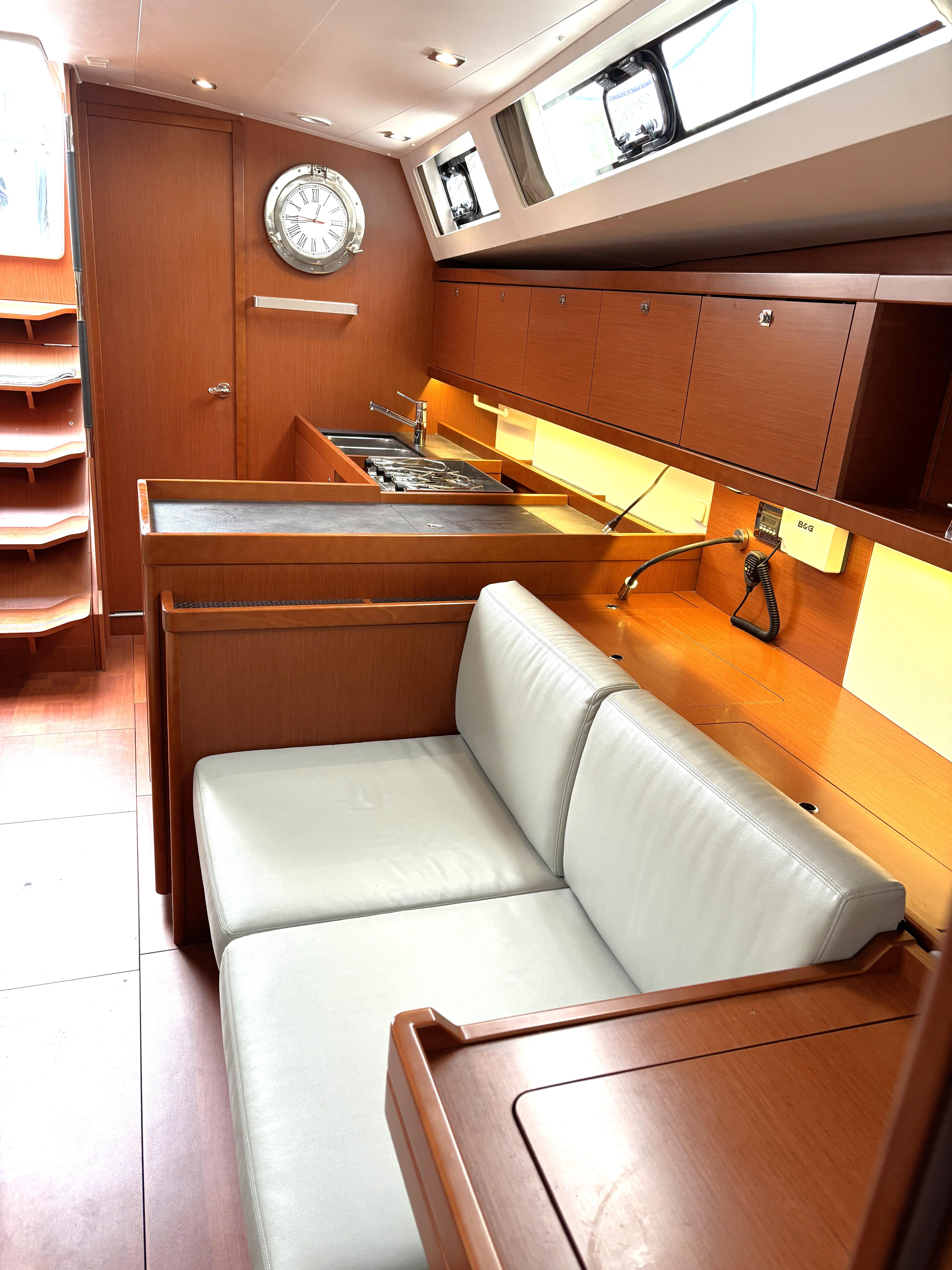 Yacht Photos Pics