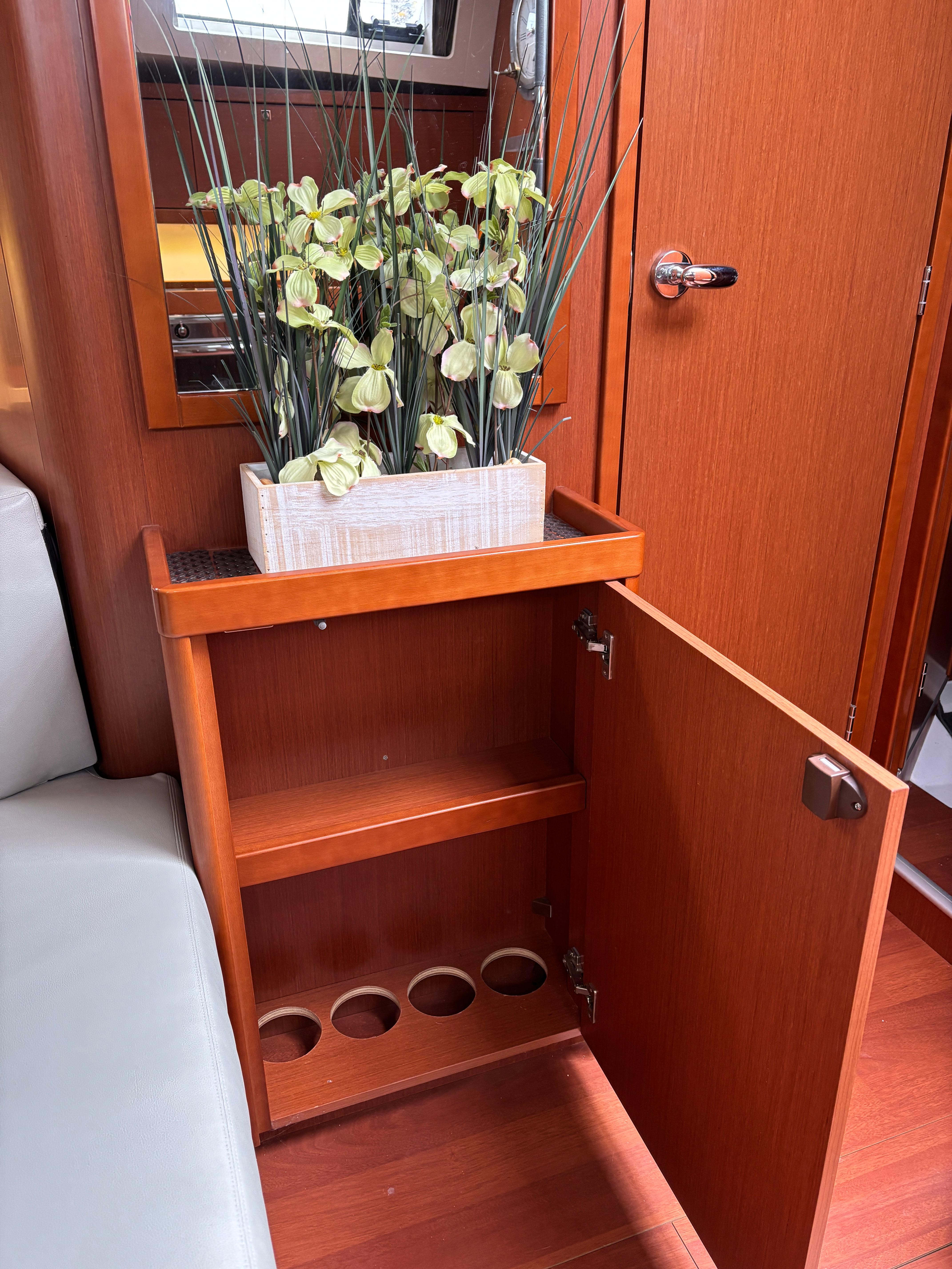 Yacht Photos Pics