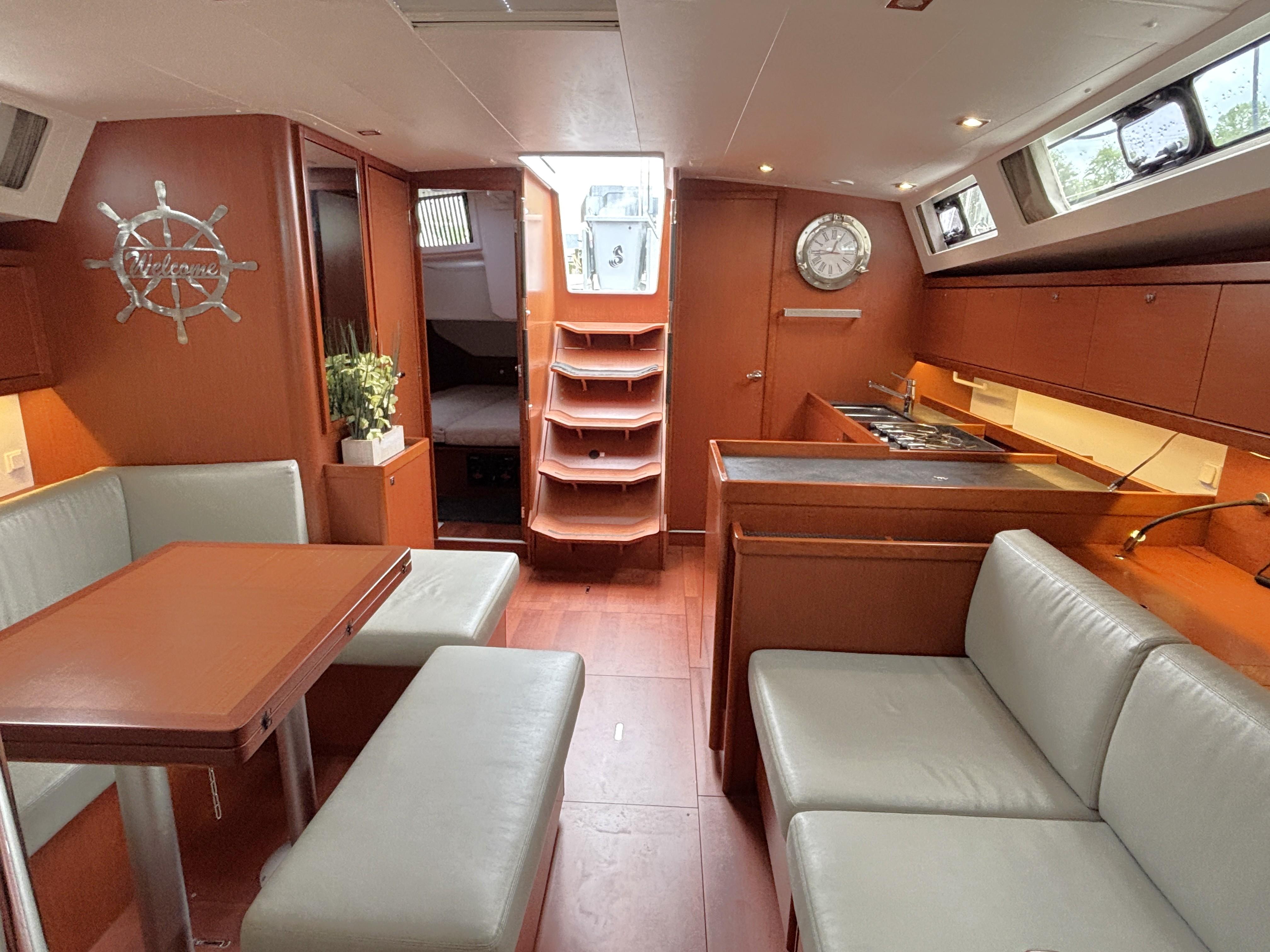 Yacht Photos Pics