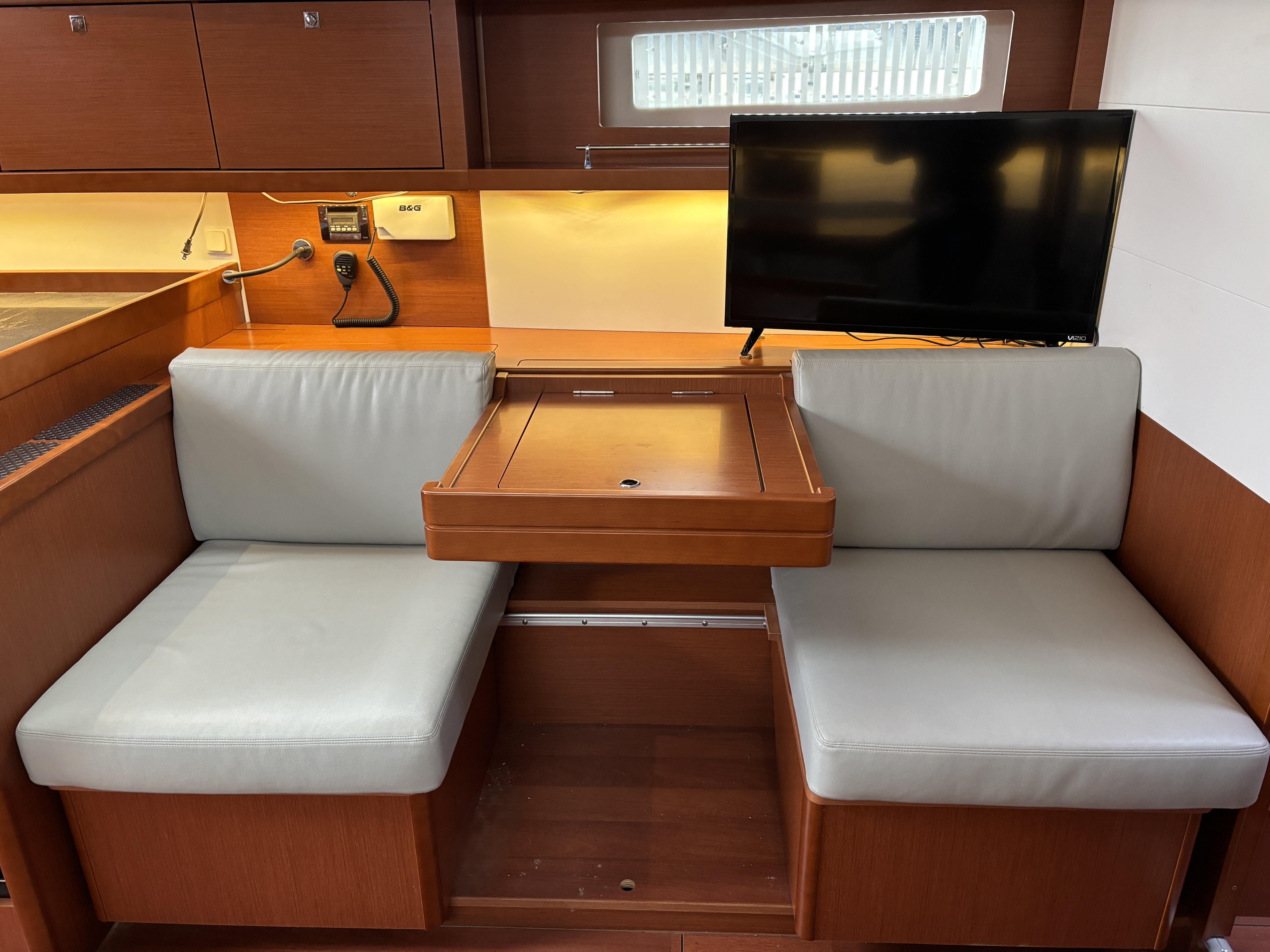 Yacht Photos Pics