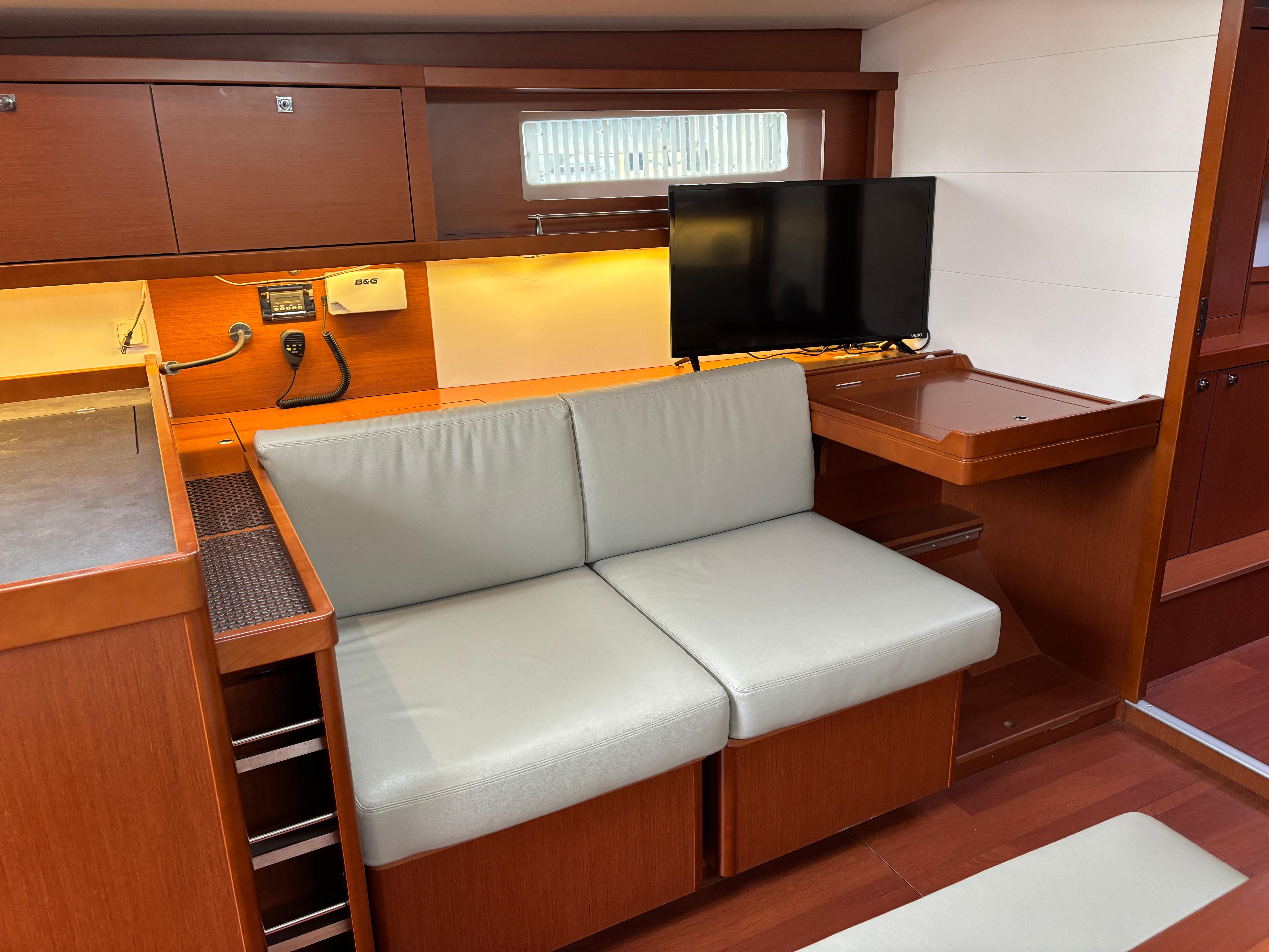 Yacht Photos Pics