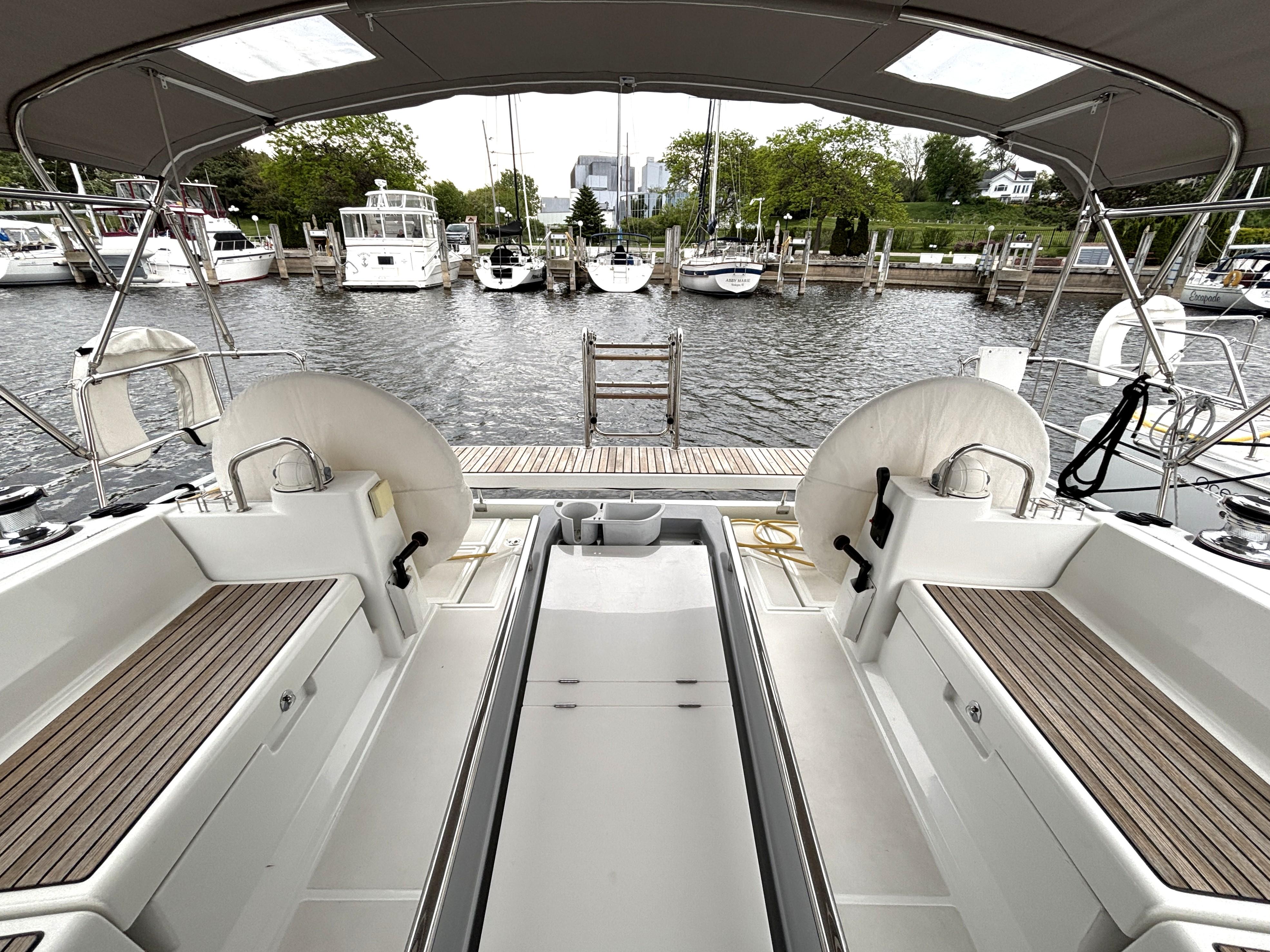 Yacht Photos Pics