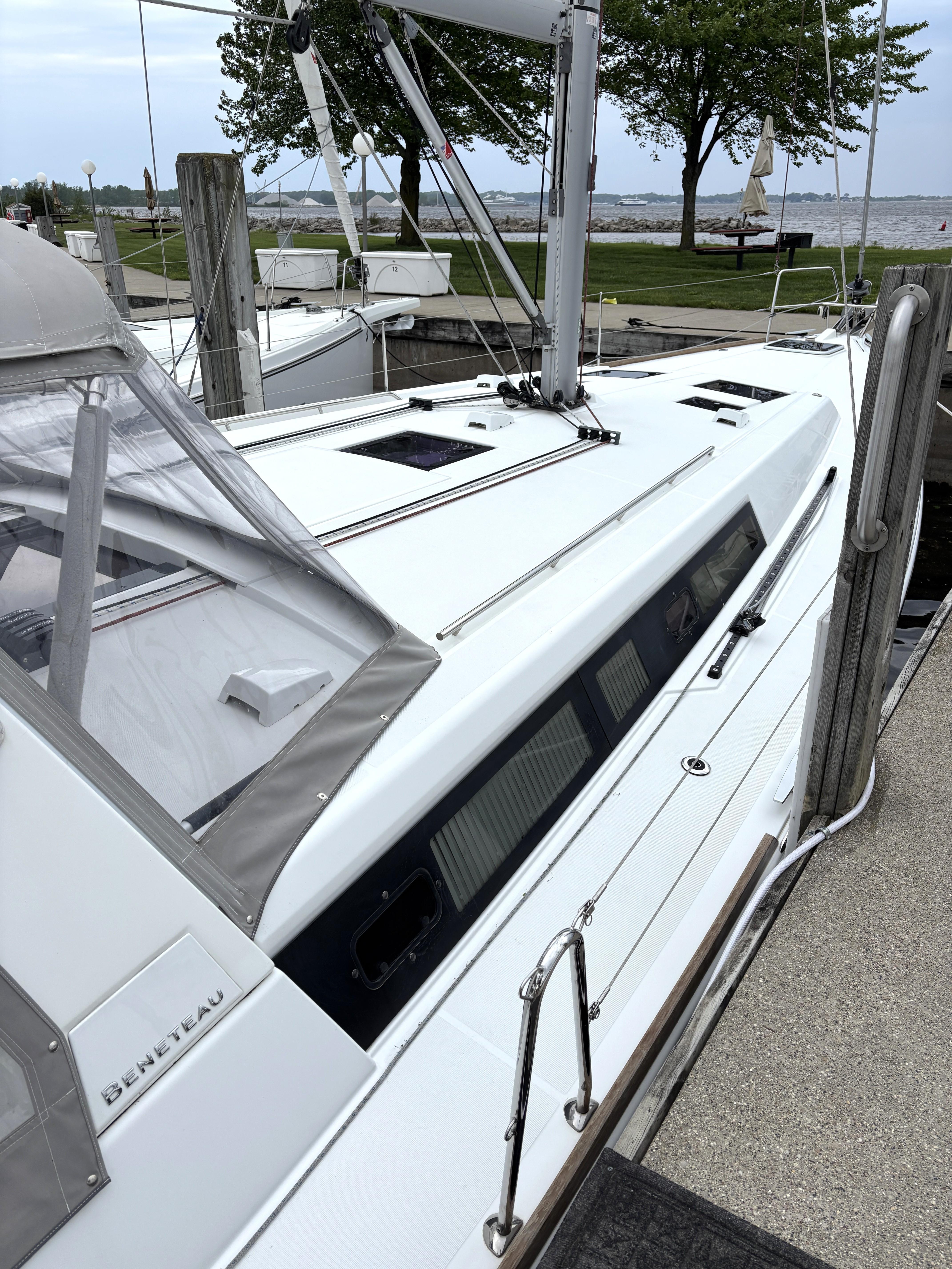 Yacht Photos Pics