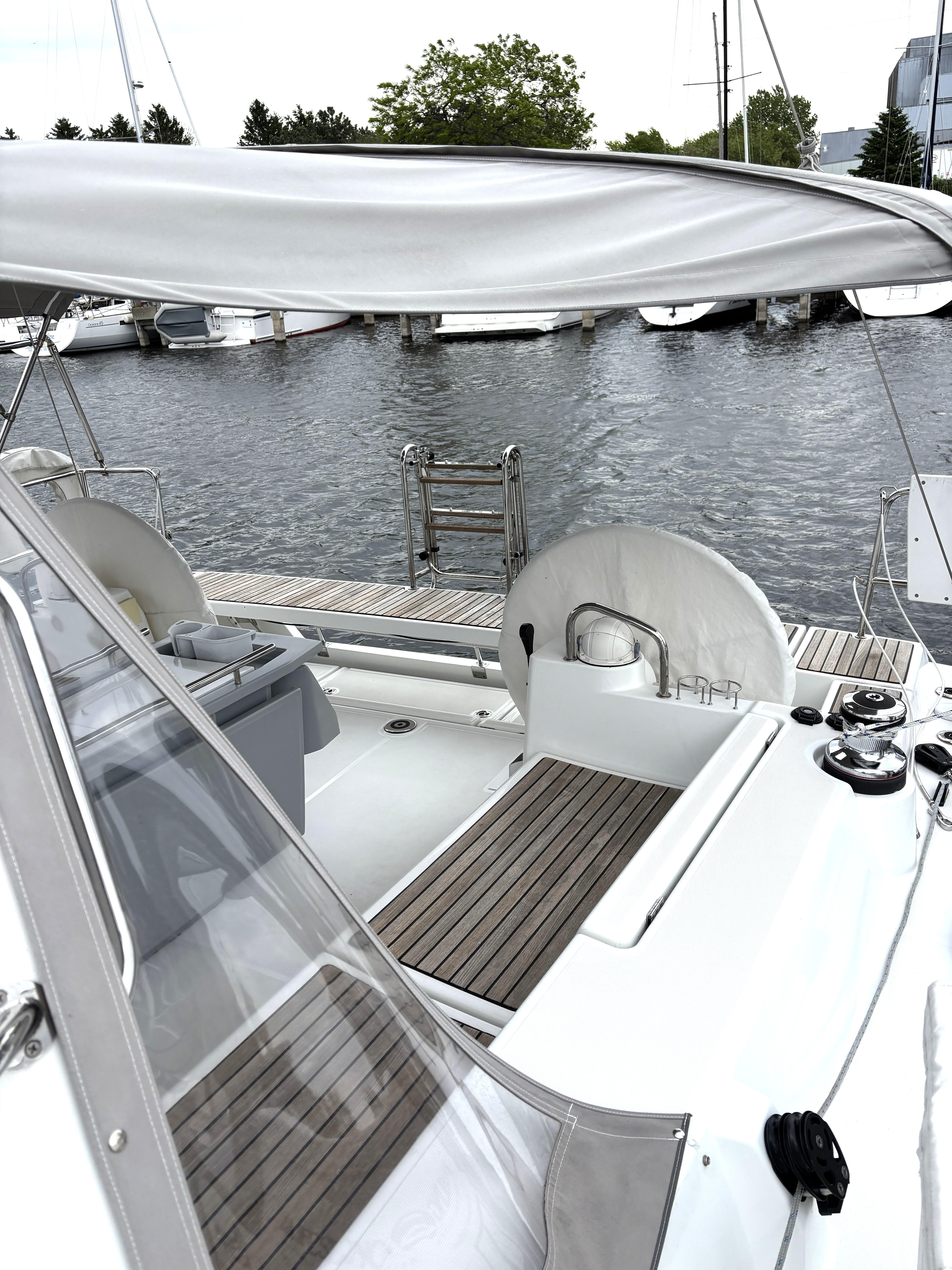 Yacht Photos Pics