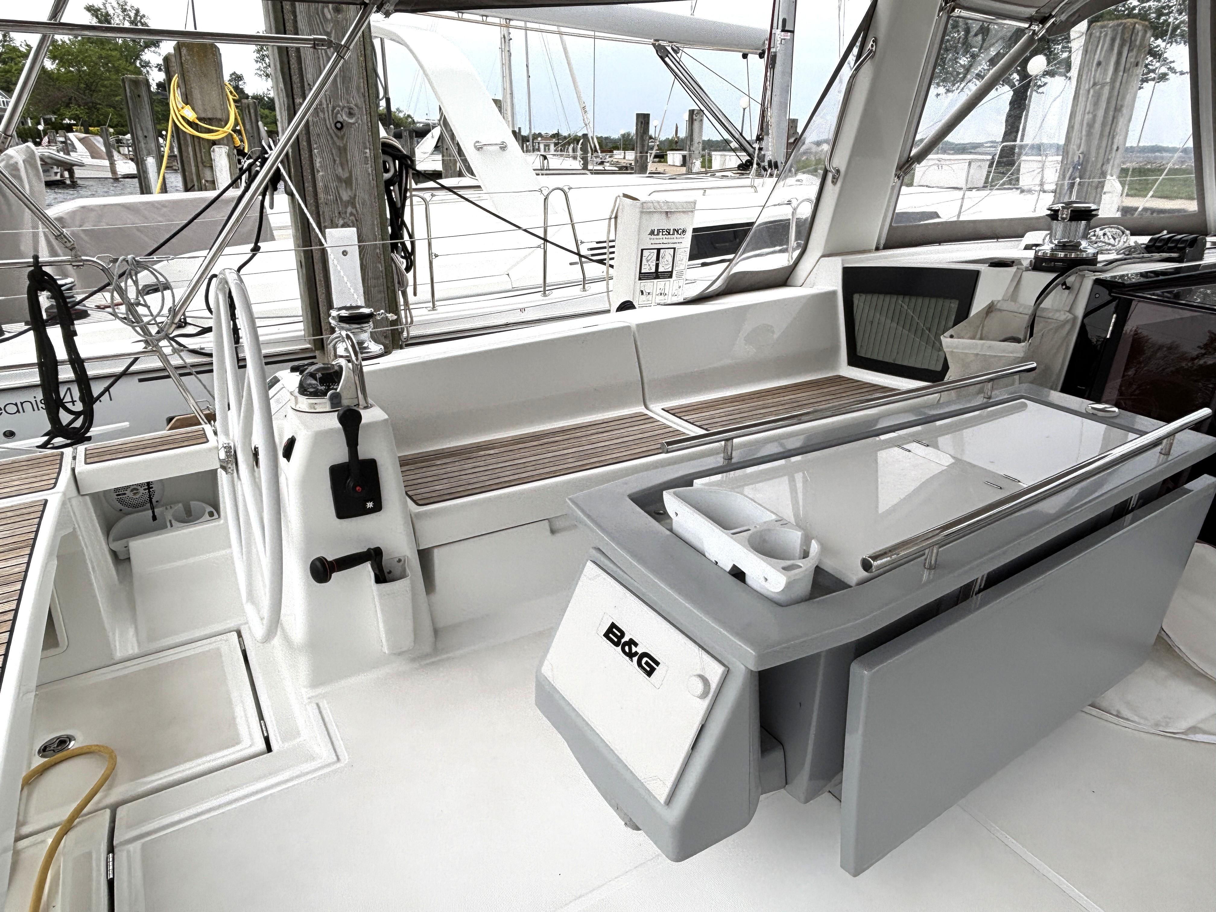 Yacht Photos Pics