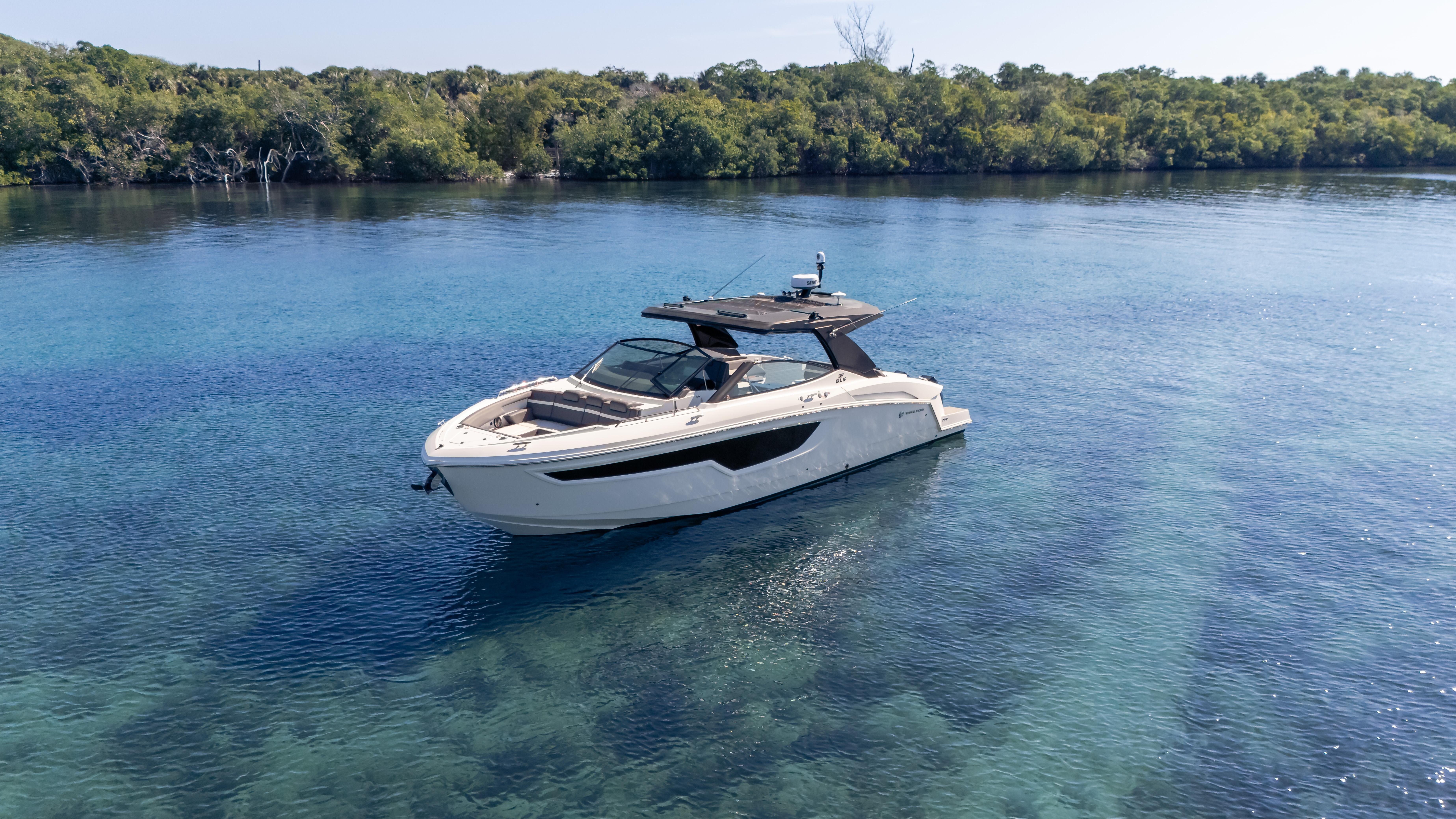 2021-cruisers-yachts-38-gls-ob-450r-power-9717592-20250407131252893-1_XLARGE