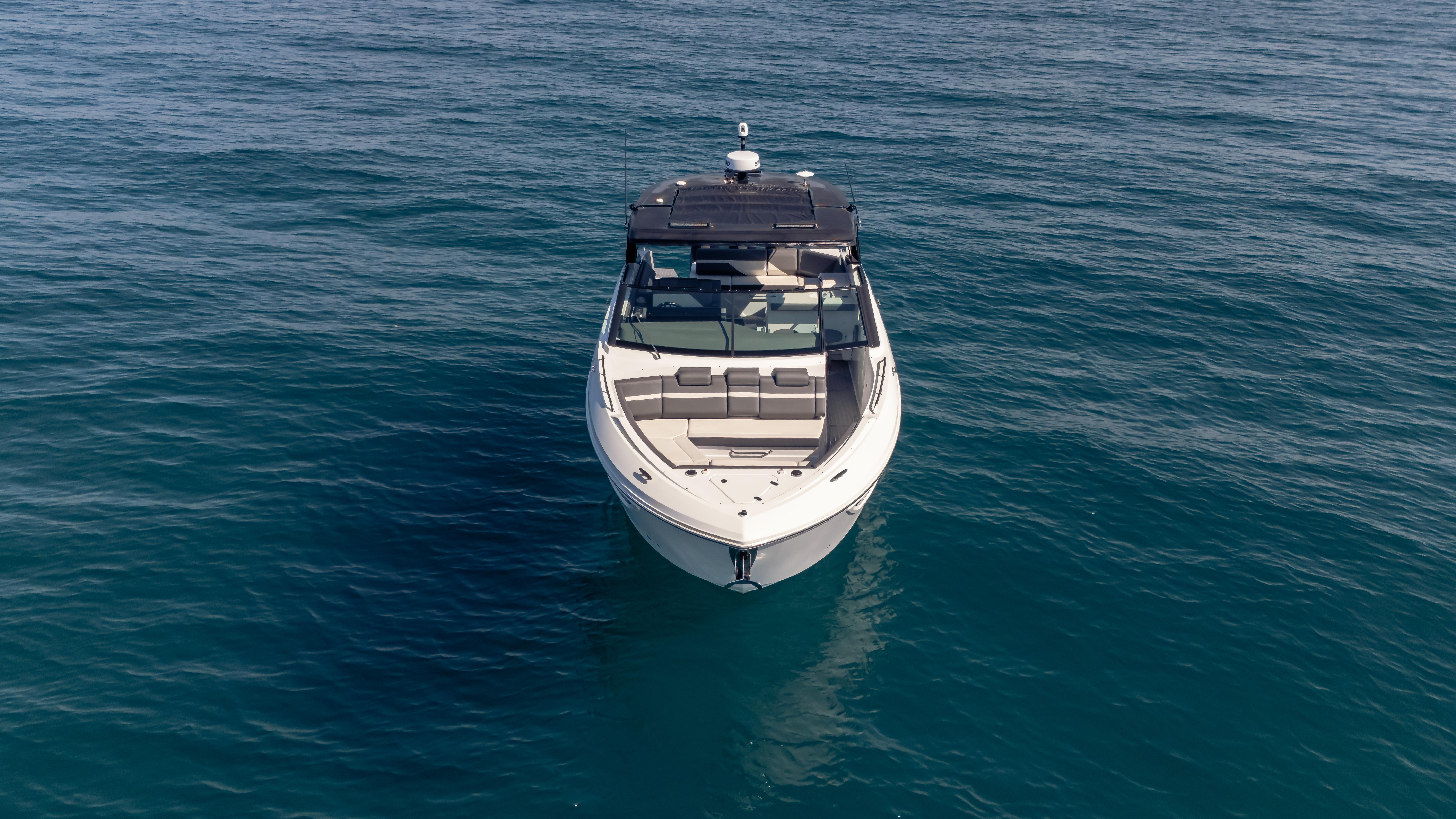 2021-cruisers-yachts-38-gls-ob-450r-power-9717592-20250407131535449-1_XLARGE