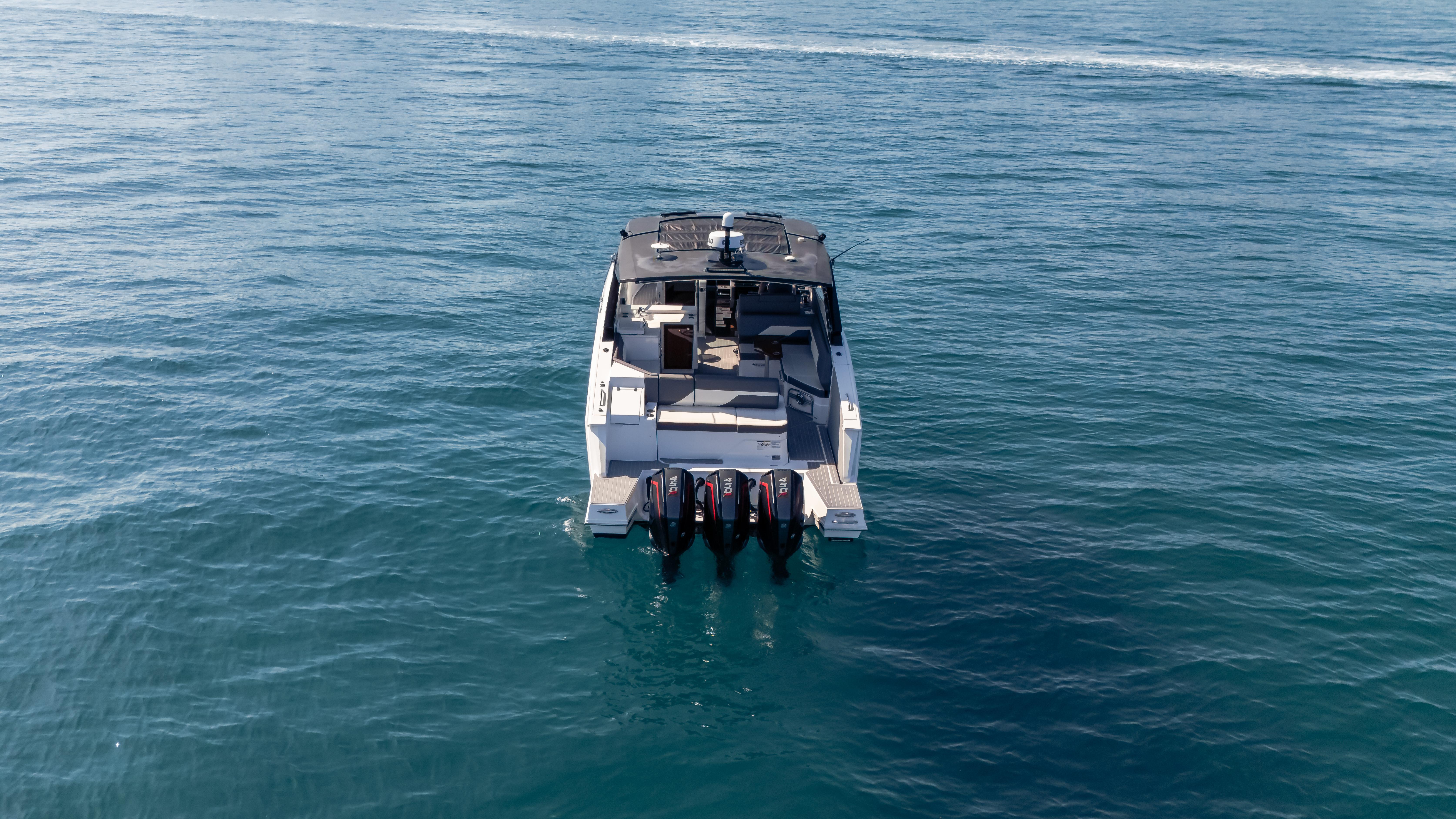 2021-cruisers-yachts-38-gls-ob-450r-power-9717592-20250407131546346-1_XLARGE