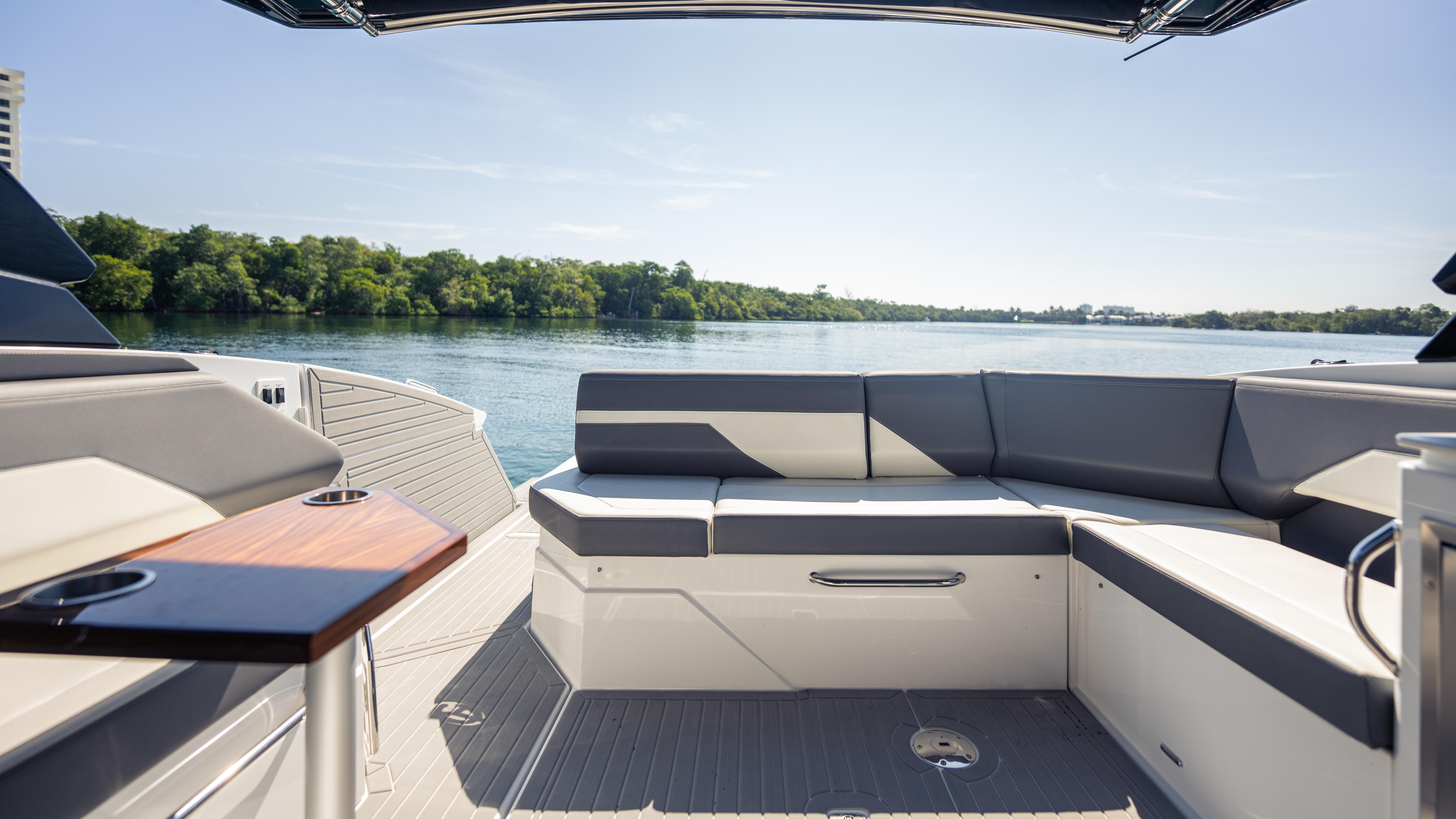 2021-cruisers-yachts-38-gls-ob-450r-power-9717592-20250407131804104-1_XLARGE