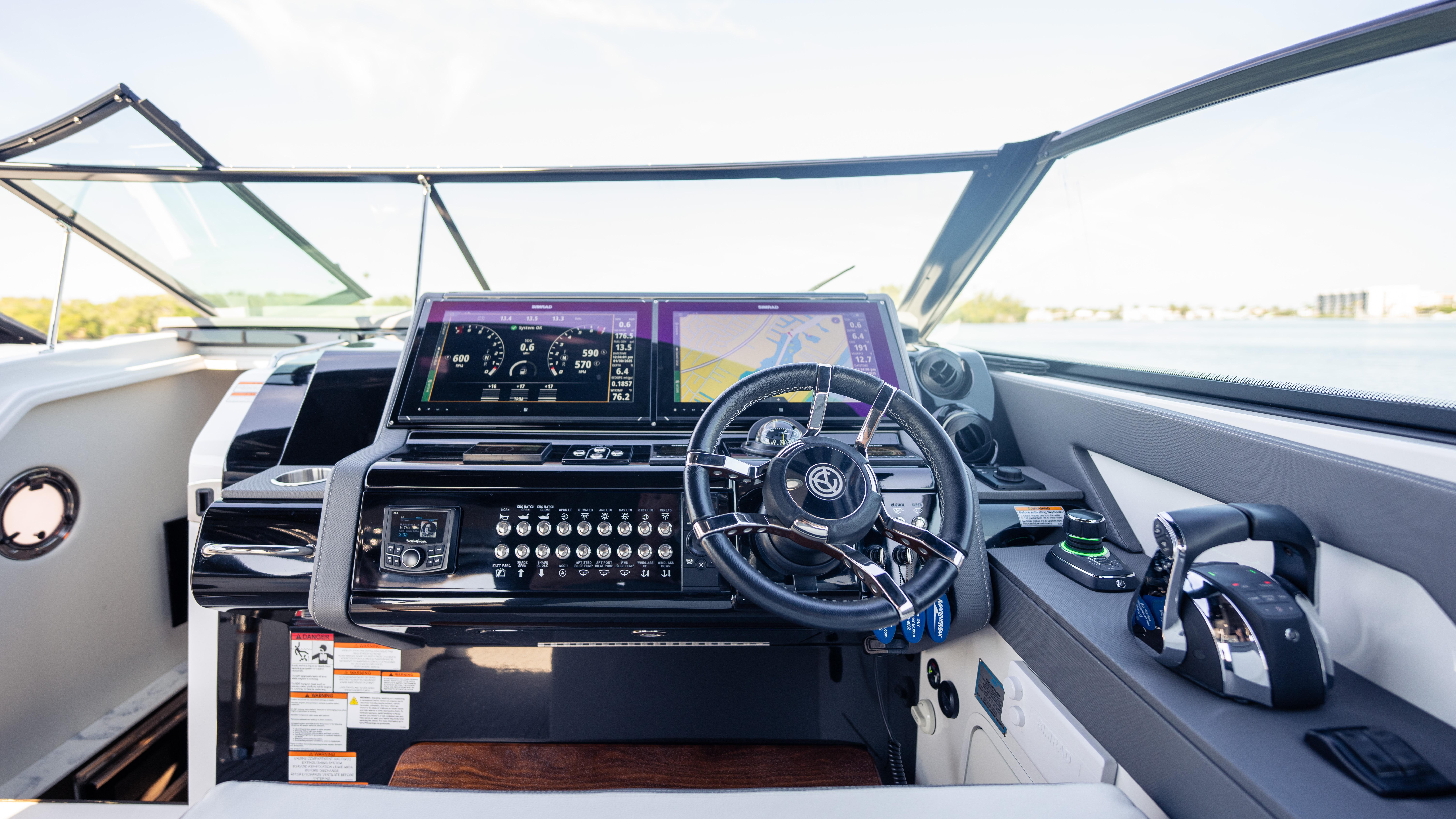 2021-cruisers-yachts-38-gls-ob-450r-power-9717592-20250407131836310-1_XLARGE