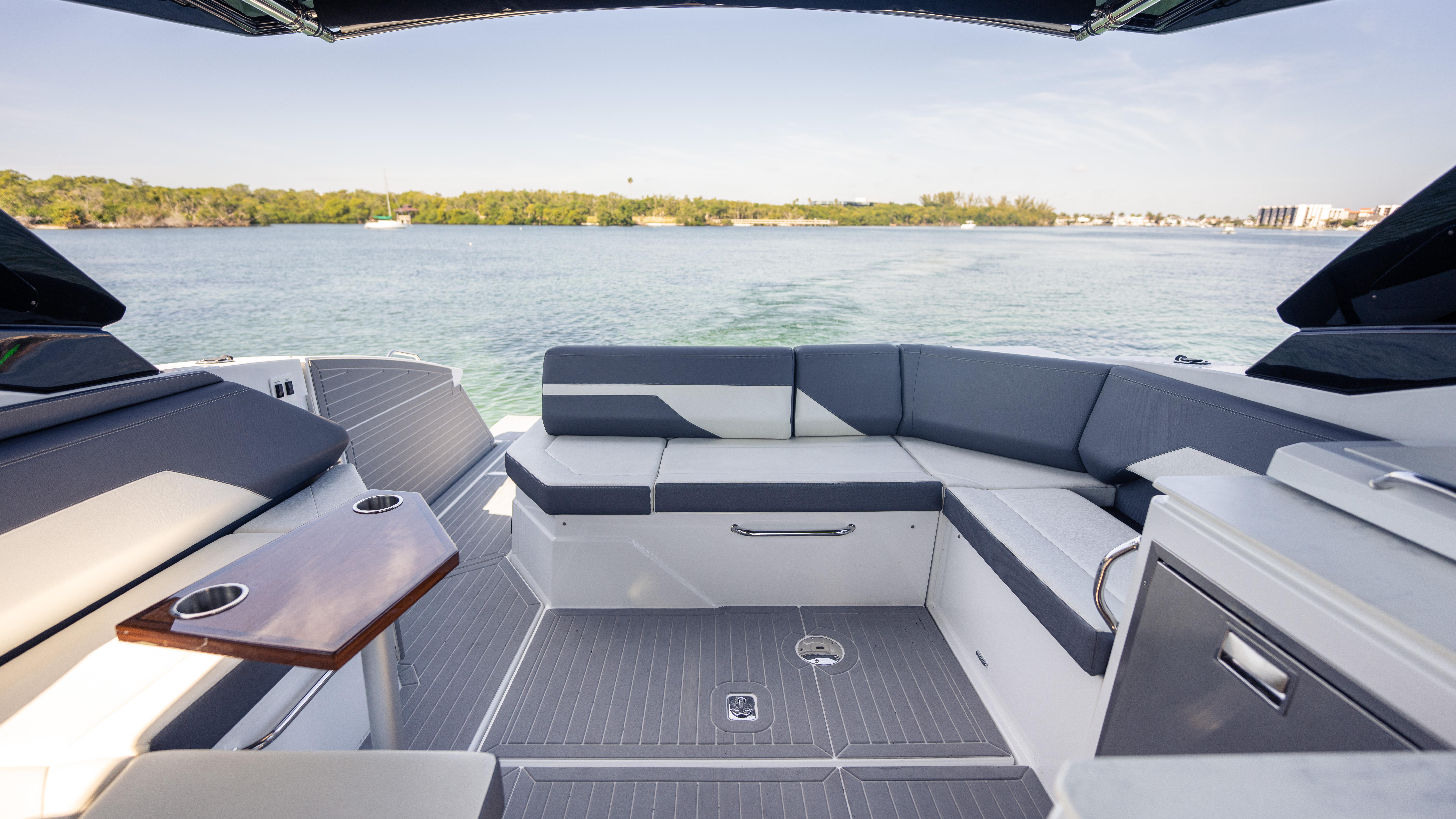 2021-cruisers-yachts-38-gls-ob-450r-power-9717592-20250407131847928-1_XLARGE