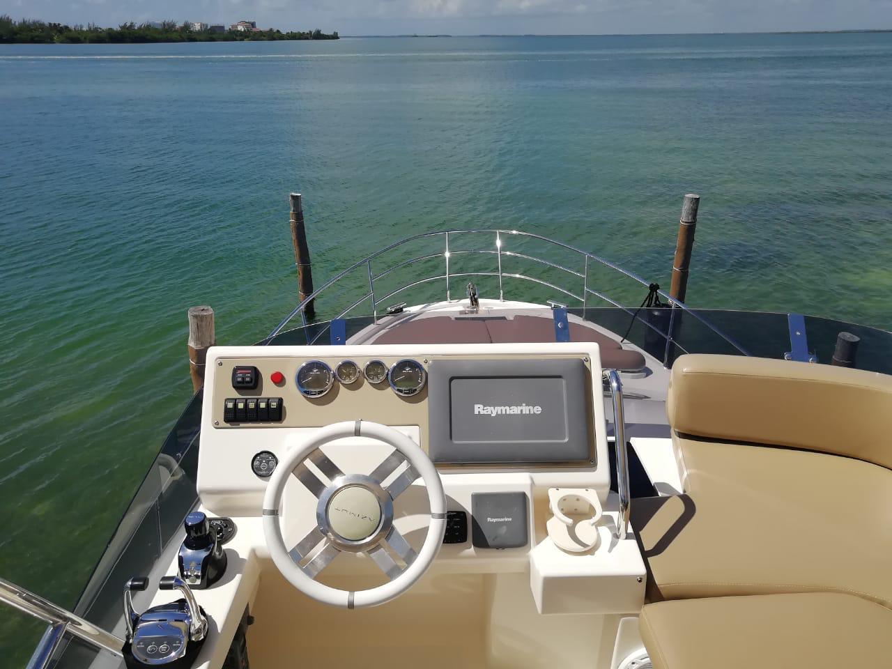 2013 Azimut