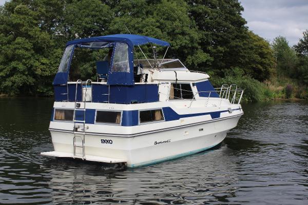 1985 Birchwood 31 Commodore