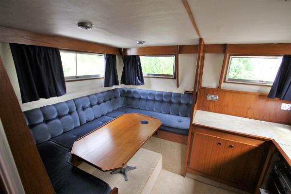 1985 Birchwood 31 Commodore