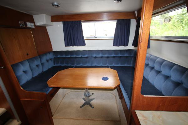 1985 Birchwood 31 Commodore