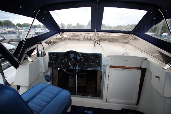 1985 Birchwood 31 Commodore