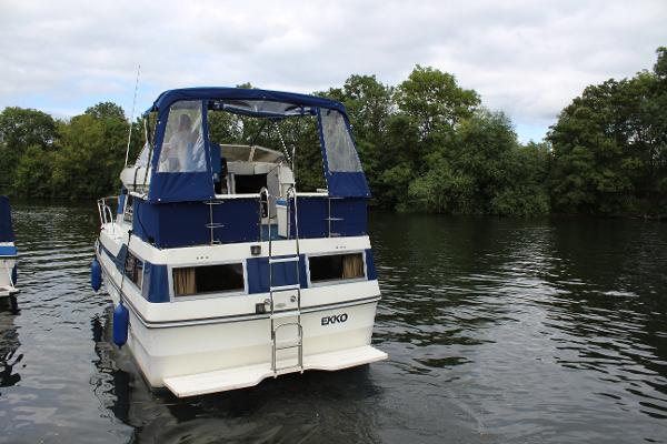 1985 Birchwood 31 Commodore