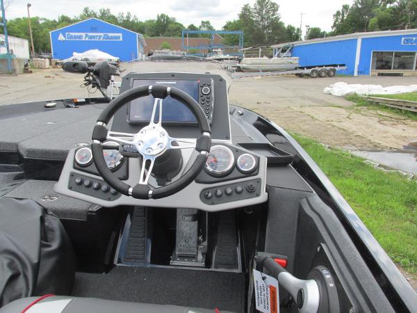 2021 Ranger Boats boat for sale, model of the boat is Z185 & Image # 8 of 17