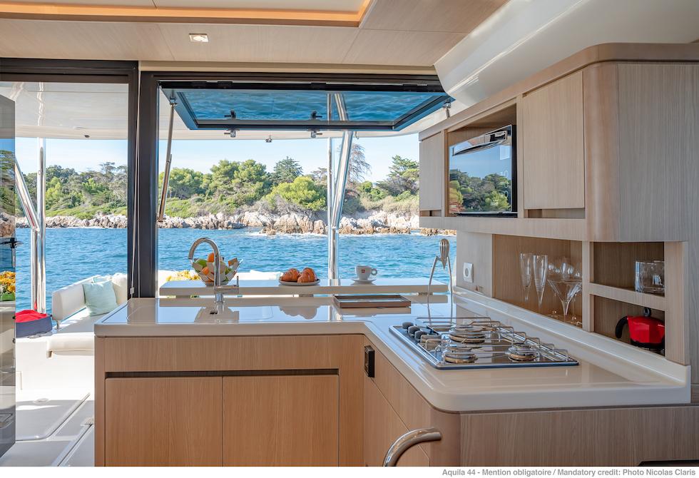 Aquila-44 Power Cat 2025-44 Yacht FL-US-9857613 | Thumbnail
