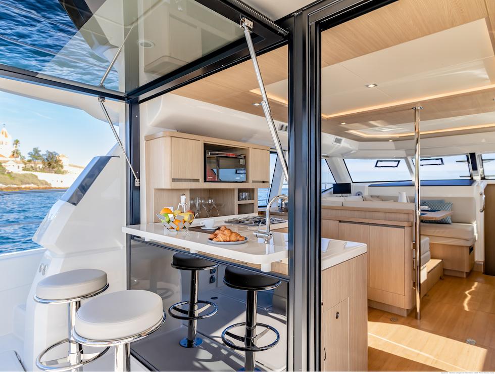 Aquila-44 Power Cat 2025-44 Yacht FL-US-9857613 | Thumbnail