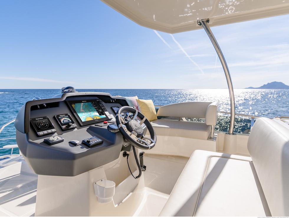 Aquila-44 Power Cat 2025-44 Yacht FL-US-9857613 | Thumbnail
