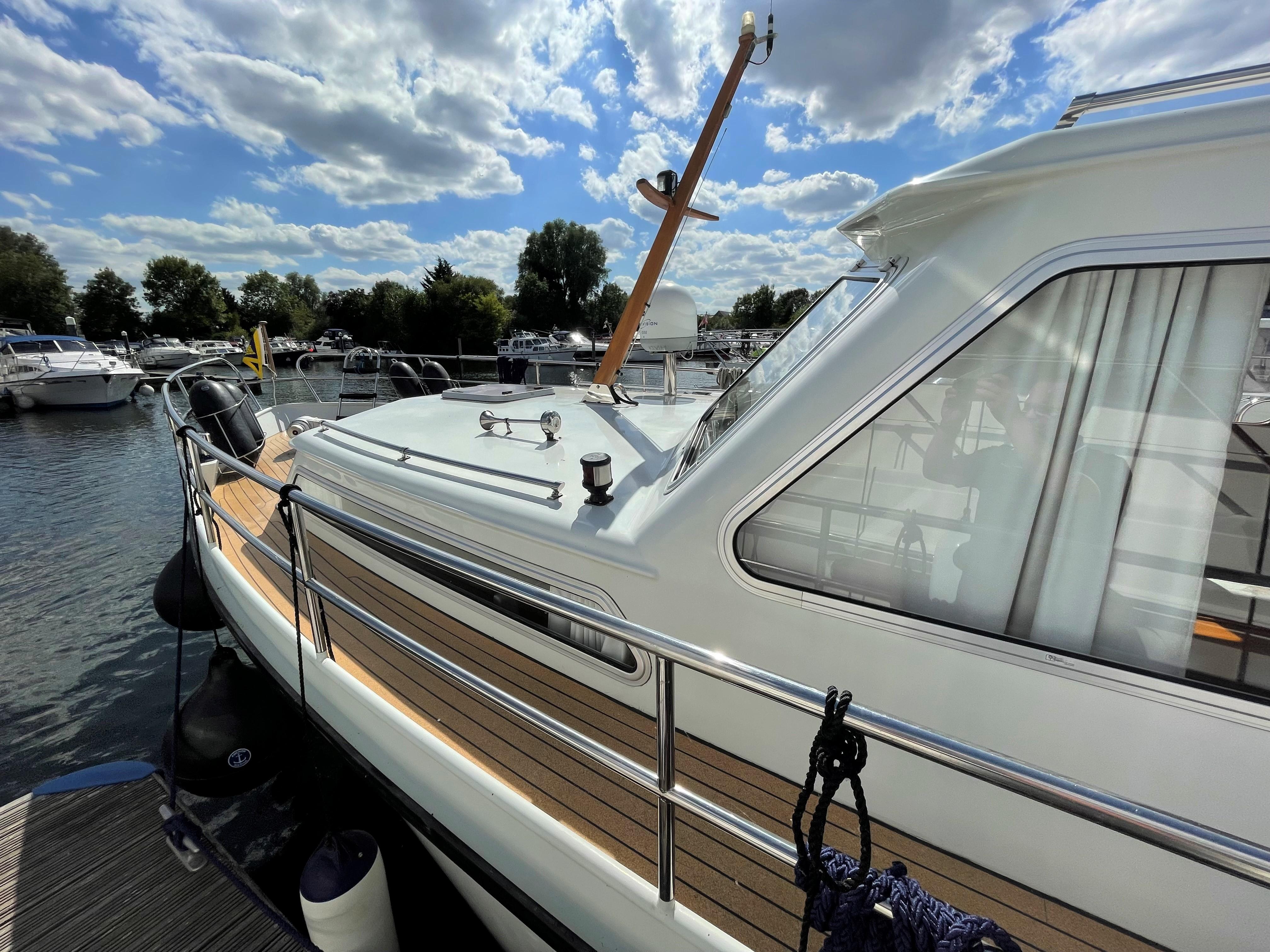 2003 Aquanaut Beauty 1200 AK