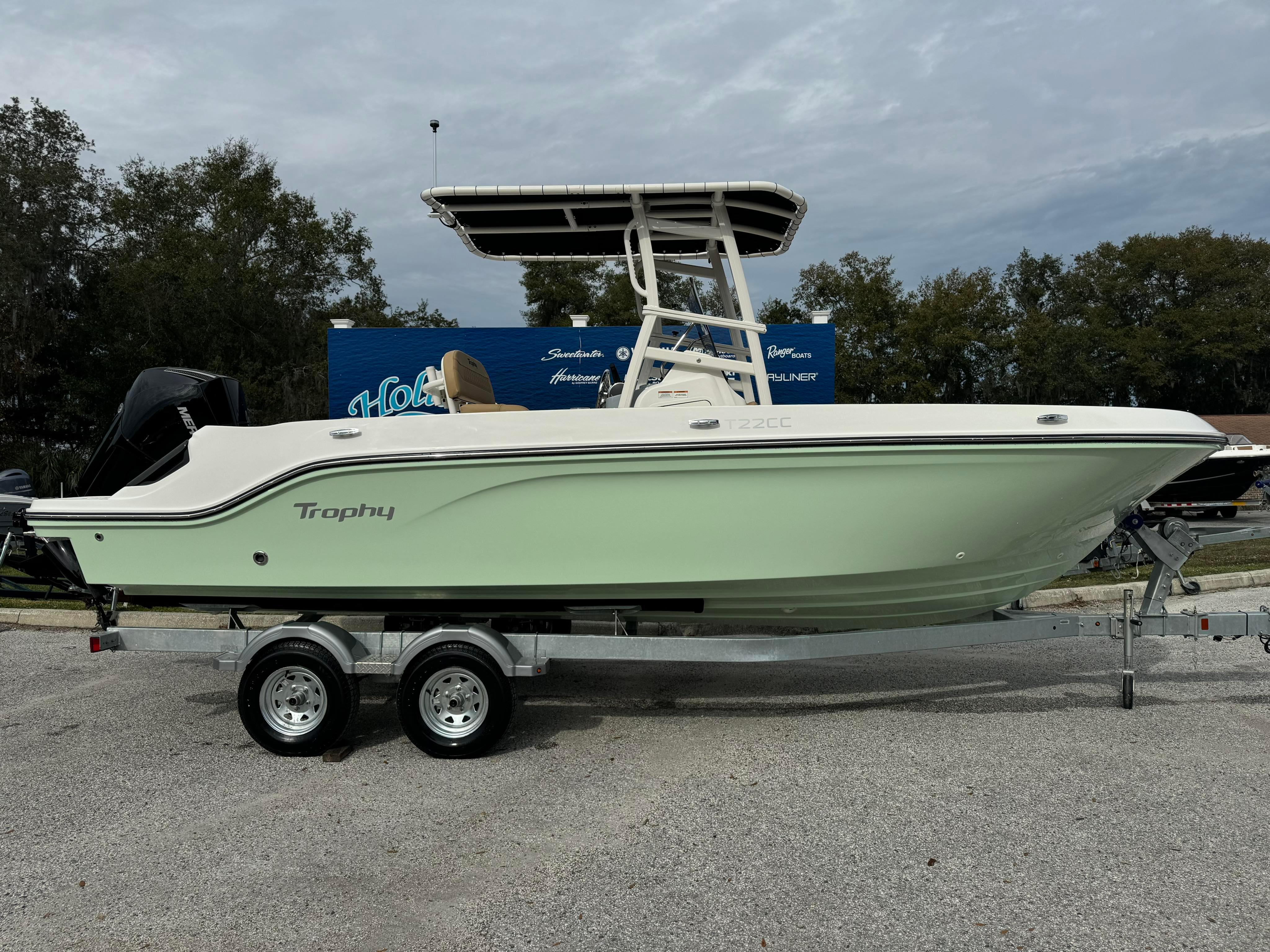 2024 Bayliner Trophy CC22-2