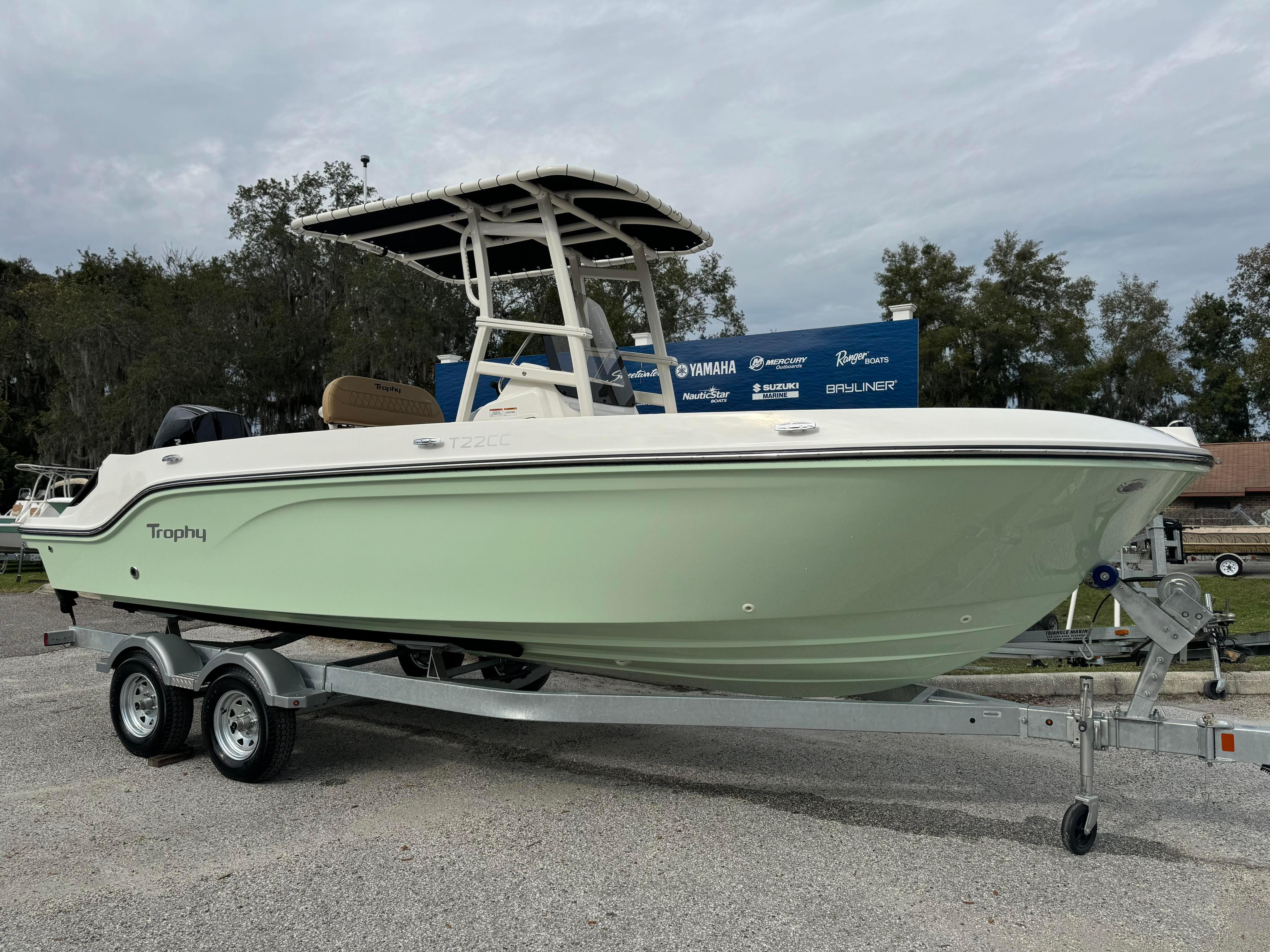 2024 Bayliner Trophy CC22