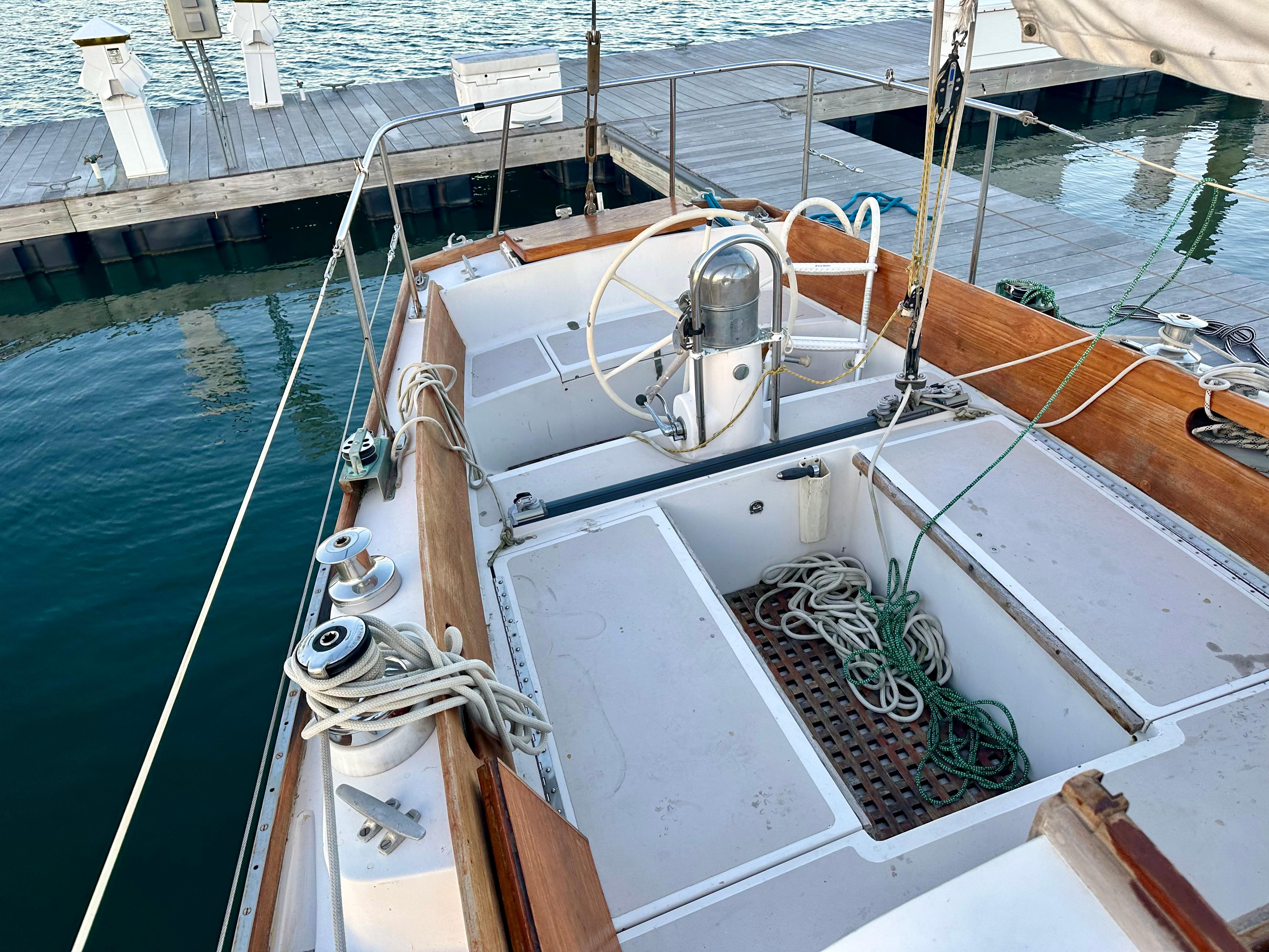 Newport RI Yacht Brokerage