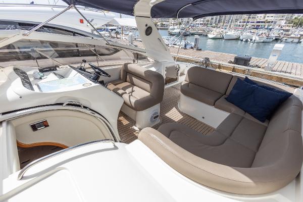 Princess Motor Yacht Sales - Used Princess Yachts V42