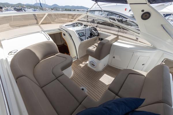 Princess Motor Yacht Sales - Used Princess V42