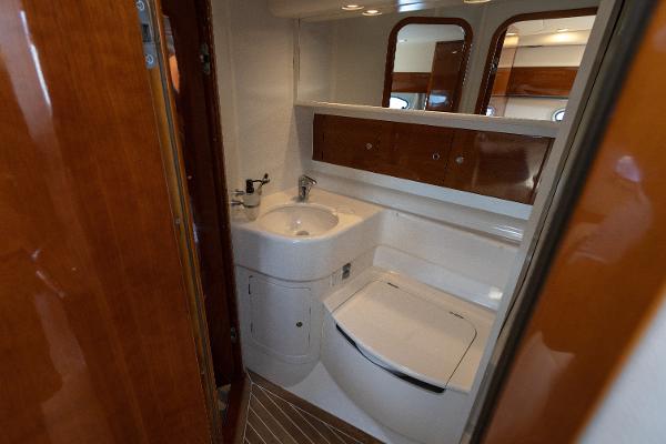 Princess Motor Yacht Sales - Used Princess Yachts V42