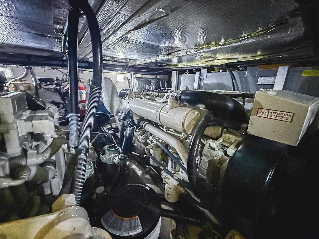 2005-sea-ray-390-motor-yacht-power-9677645-20250207103506474-1_XLARGE