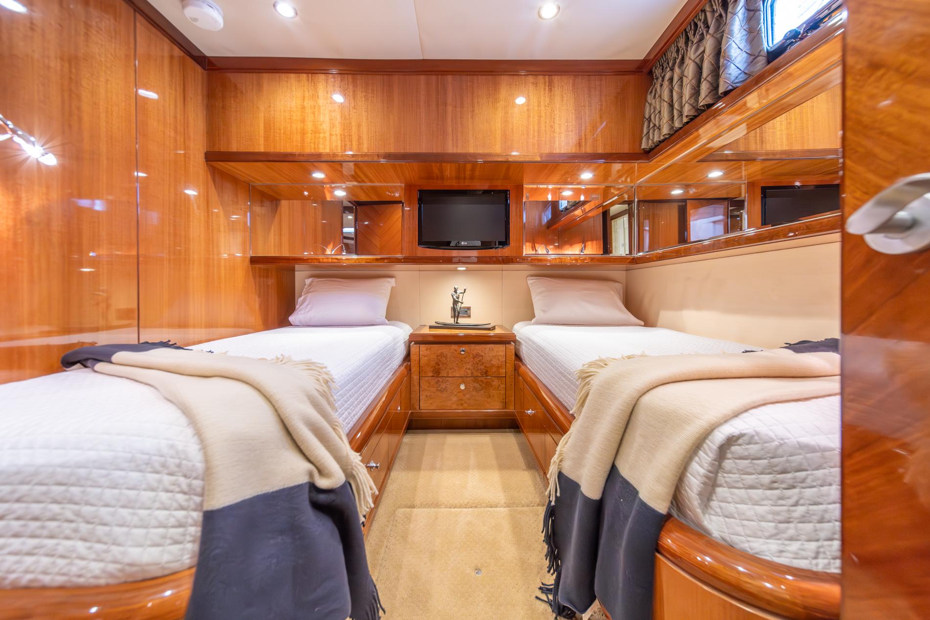 2011 Ocean Alexander Motor Yacht #TBBA74016LLC inventory image at Sun Country Yachts, South Lake Union (Seattle) 2011 Ocean Alexander Motor Yacht #TBBA74016LLC inventory image at Sun Country Yachts, South Lake Union (Seattle)