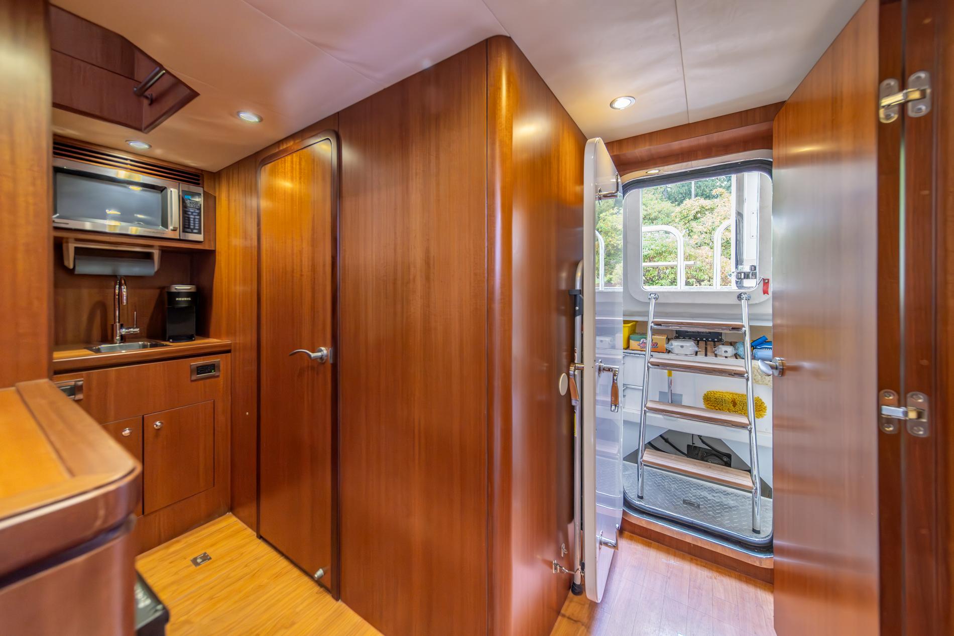 2011 Ocean Alexander Motor Yacht #TBBA74016LLC inventory image at Sun Country Yachts, South Lake Union (Seattle) 2011 Ocean Alexander Motor Yacht #TBBA74016LLC inventory image at Sun Country Yachts, South Lake Union (Seattle)
