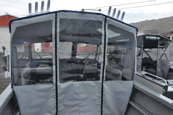 2022 Spartan boat for sale, model of the boat is 215 Athens & Image # 11 of 12