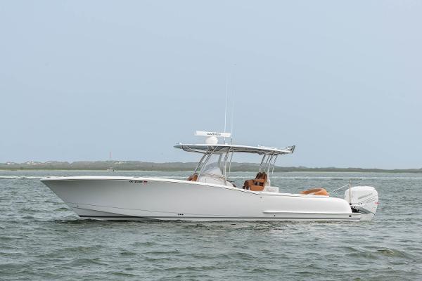 Photo of 2022 Mag Bay 33'