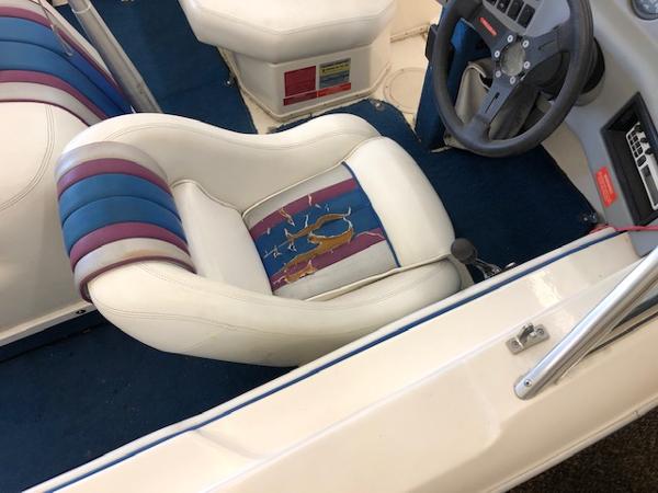 1993 Sea Ray boat for sale, model of the boat is 190 SKIRAY & Image # 6 of 14