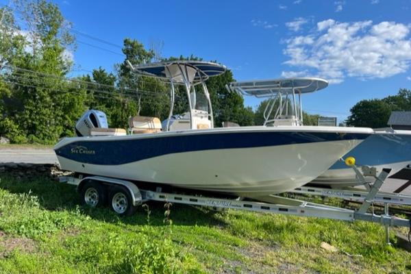 21' Sea Chaser 22 HFC