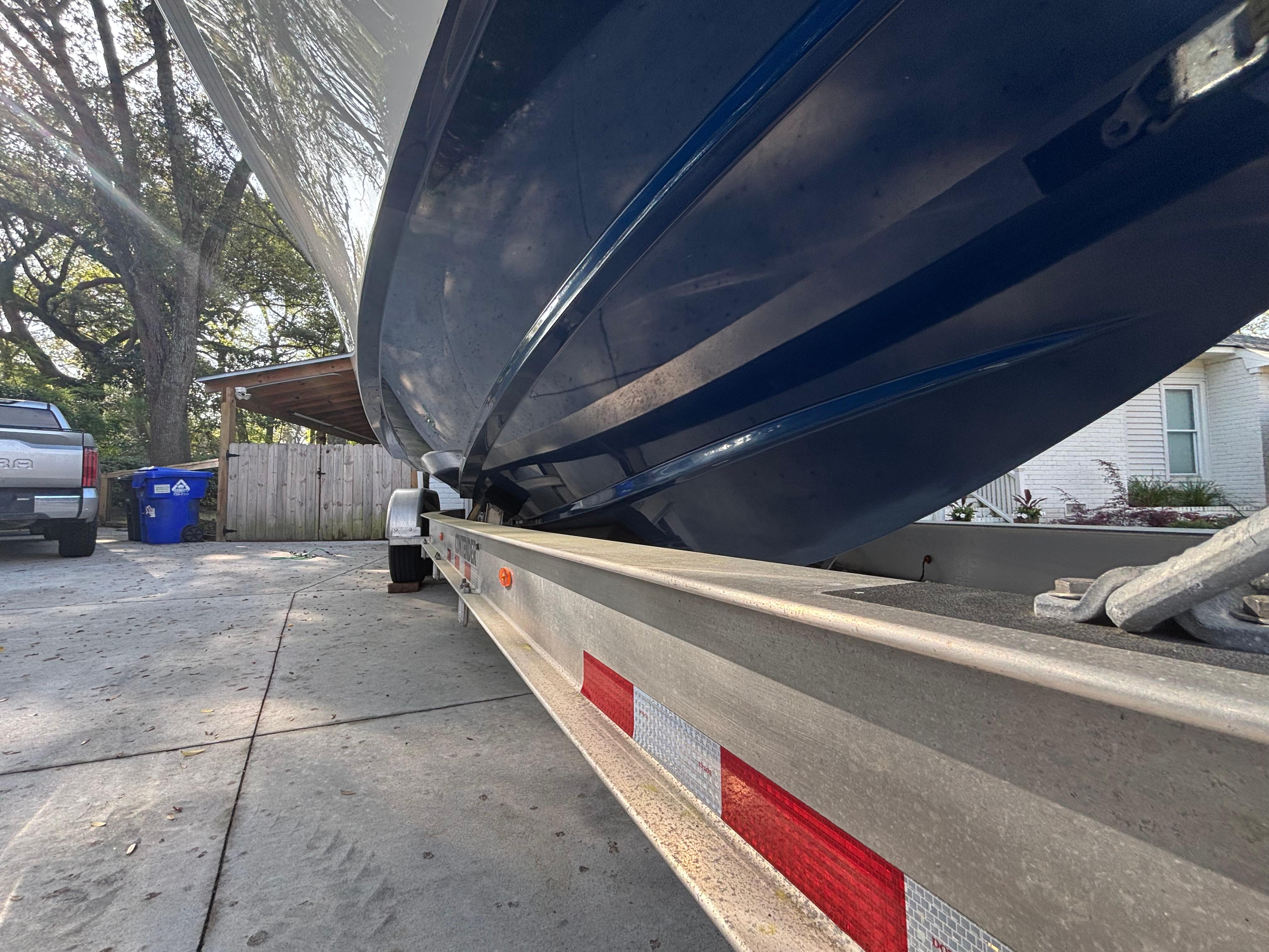 2015 Contender 30 ST - Image 21