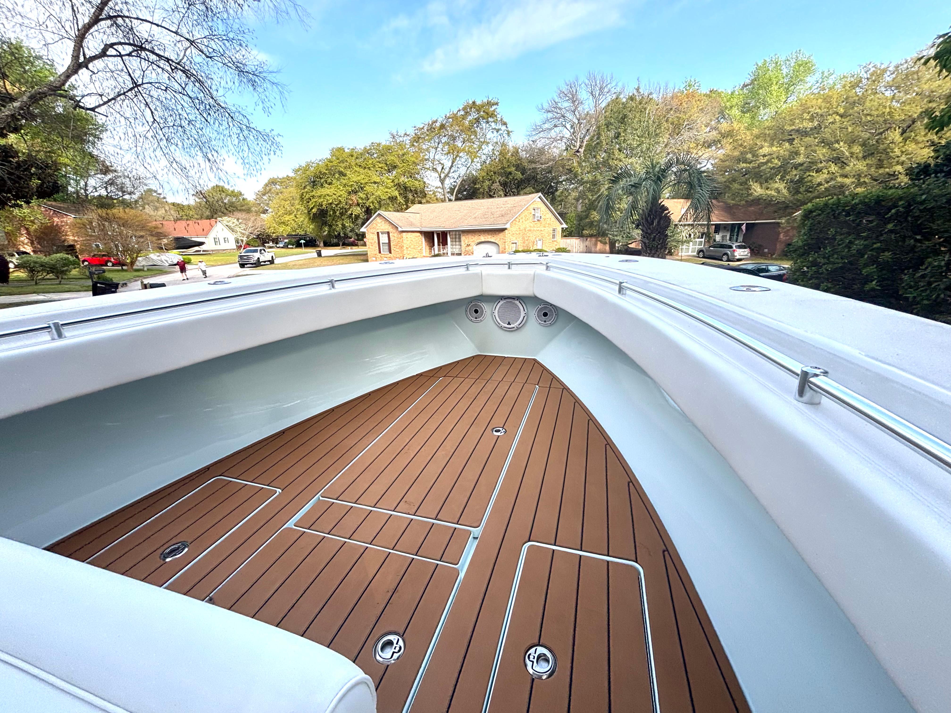 2015 Contender 30 ST - Image 16