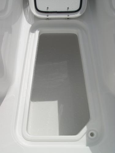 Gamefish 27 Forward Seat Photo 9